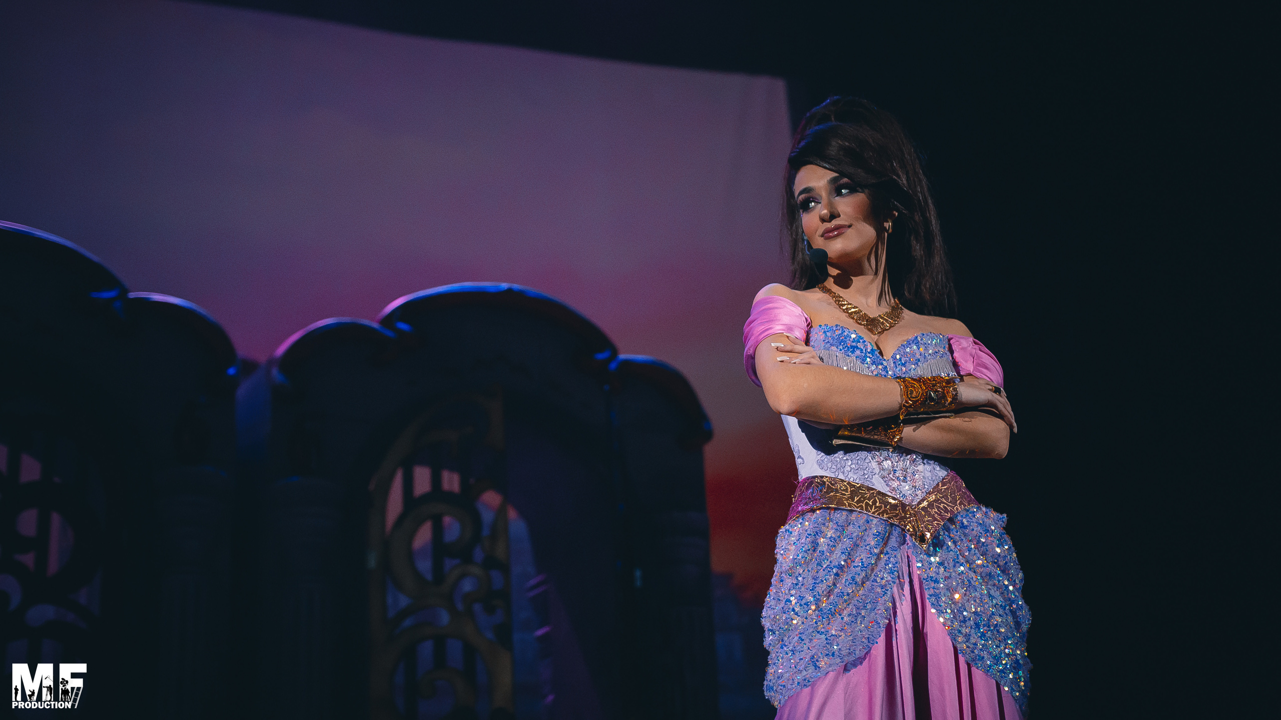 MF PROD. — PRINCESS AND VILLIANS. MOVIE FAMILY PRODUCTION