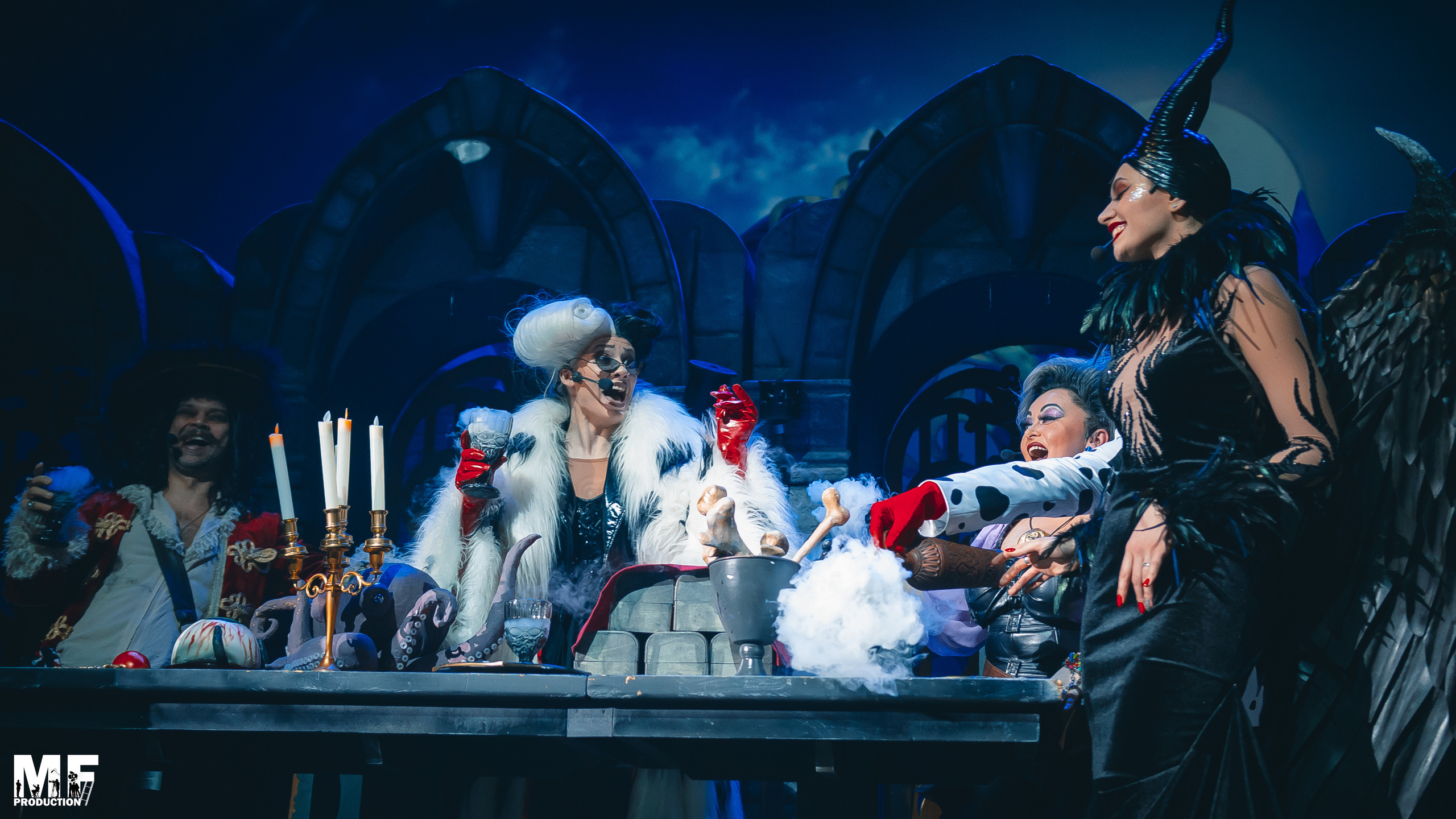 MF PROD. — PRINCESS AND VILLIANS. MOVIE FAMILY PRODUCTION