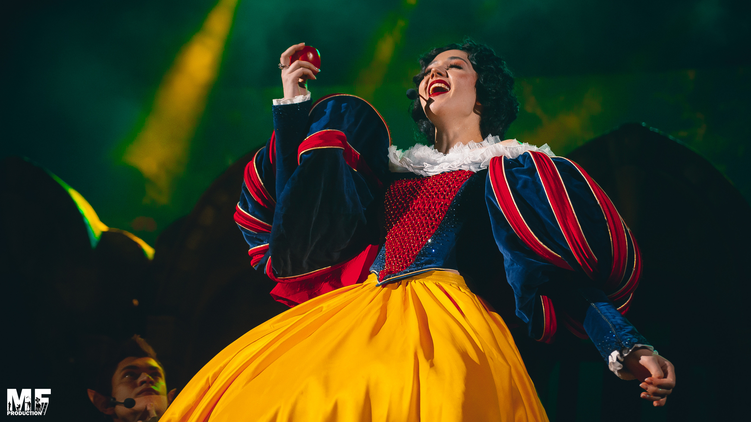 MF PROD. — PRINCESS AND VILLIANS. MOVIE FAMILY PRODUCTION