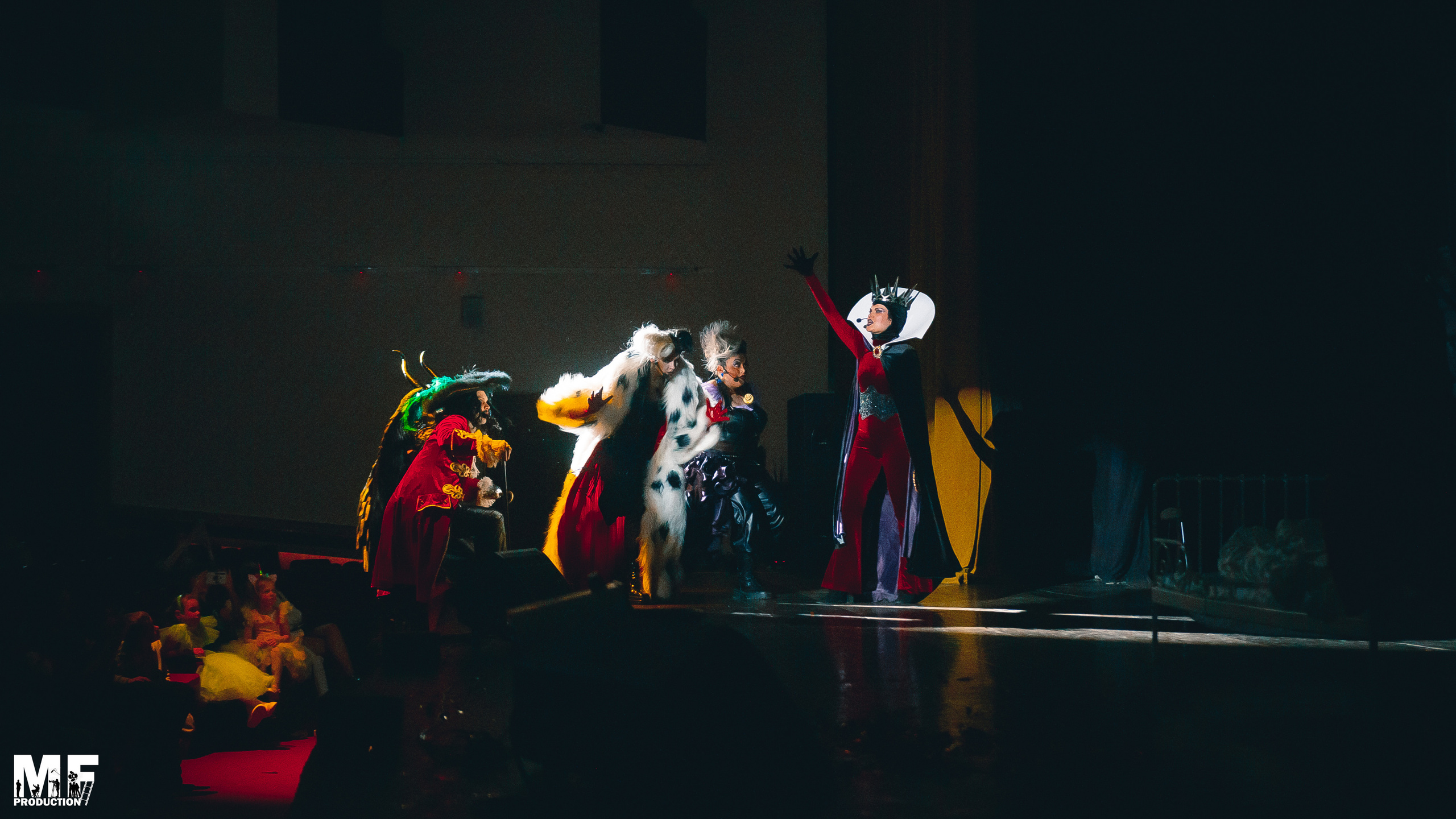 MF PROD. — PRINCESS AND VILLIANS. MOVIE FAMILY PRODUCTION