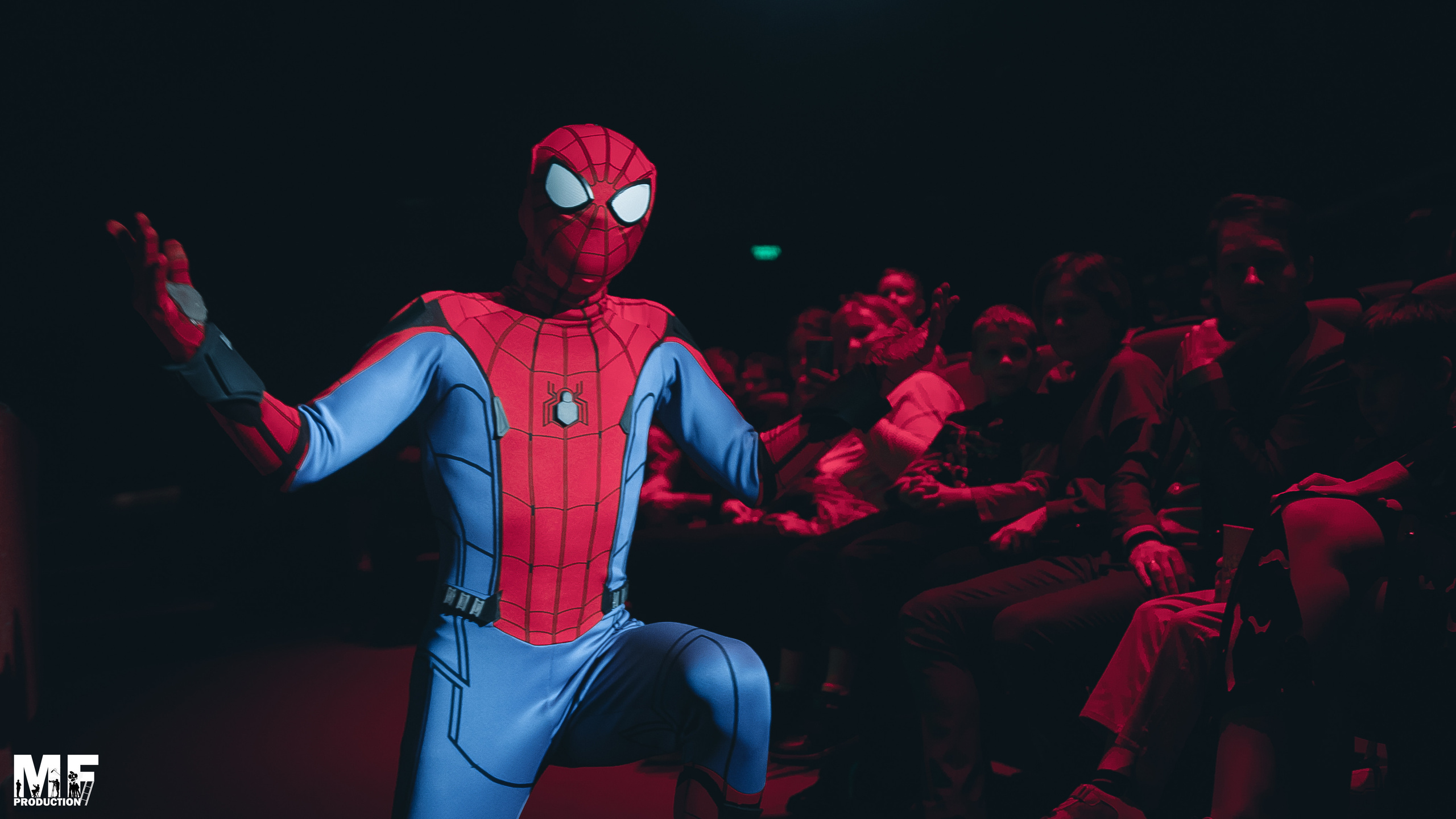 MF PROD. — AVENGERS. MOVIE FAMILY PRODUCTION