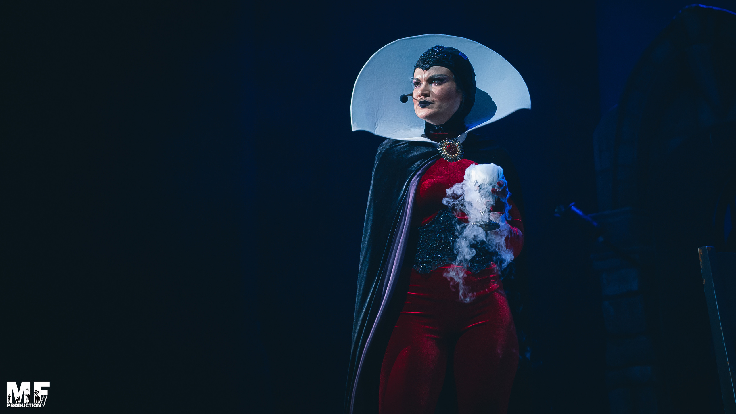 MF PROD. — PRINCESS AND VILLIANS. MOVIE FAMILY PRODUCTION