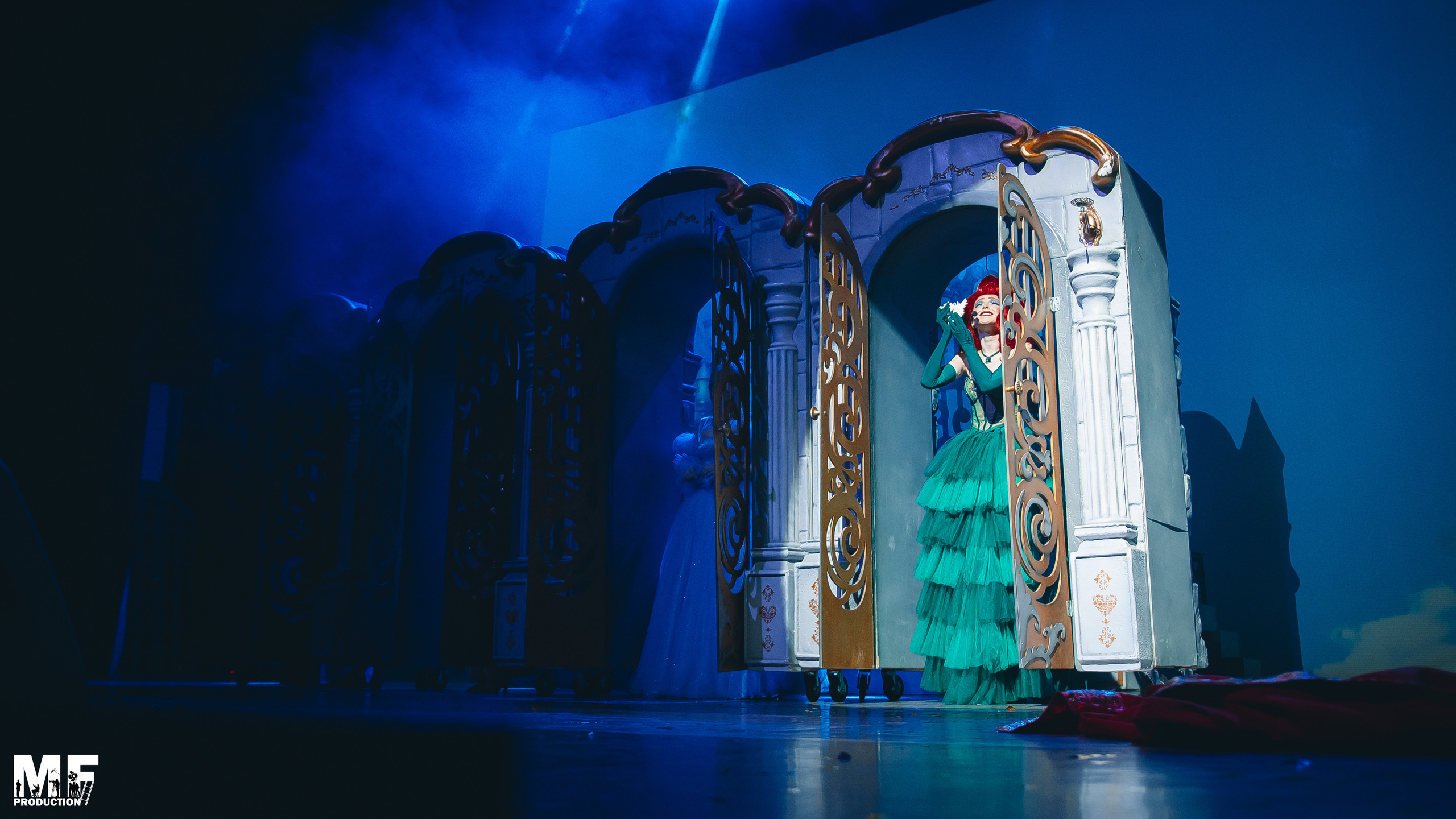 MF PROD. — PRINCESS AND VILLIANS. MOVIE FAMILY PRODUCTION