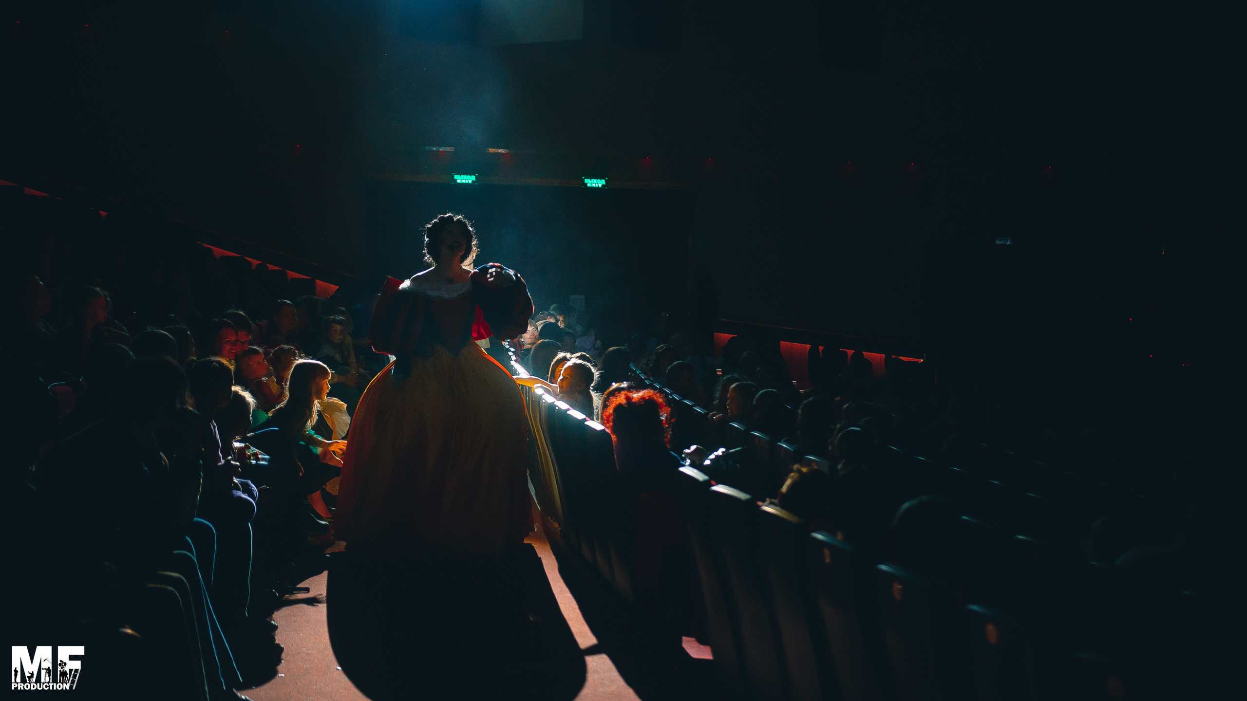 MF PROD. — PRINCESS AND VILLIANS. MOVIE FAMILY PRODUCTION