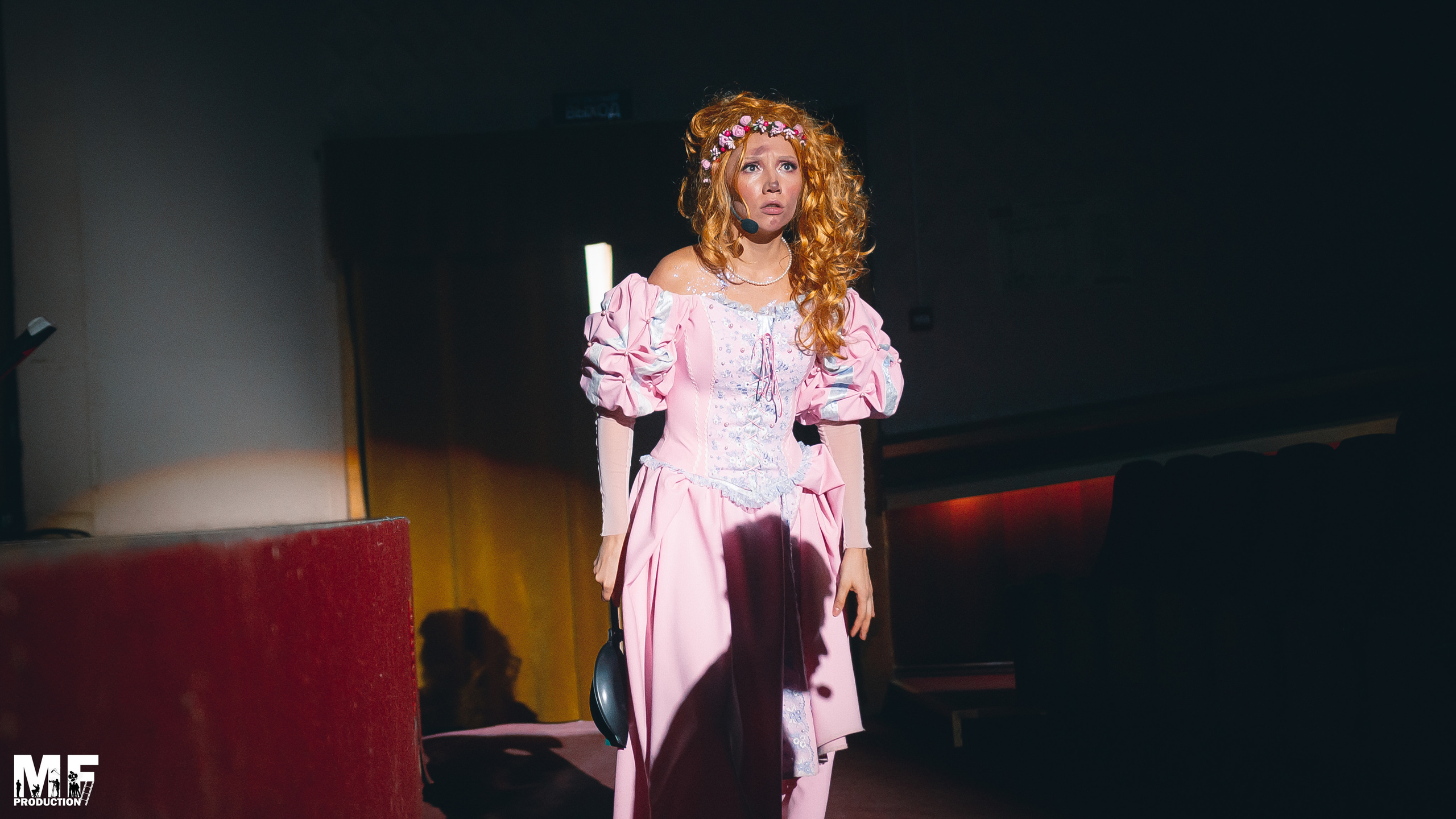 MF PROD. — PRINCESS AND VILLIANS. MOVIE FAMILY PRODUCTION