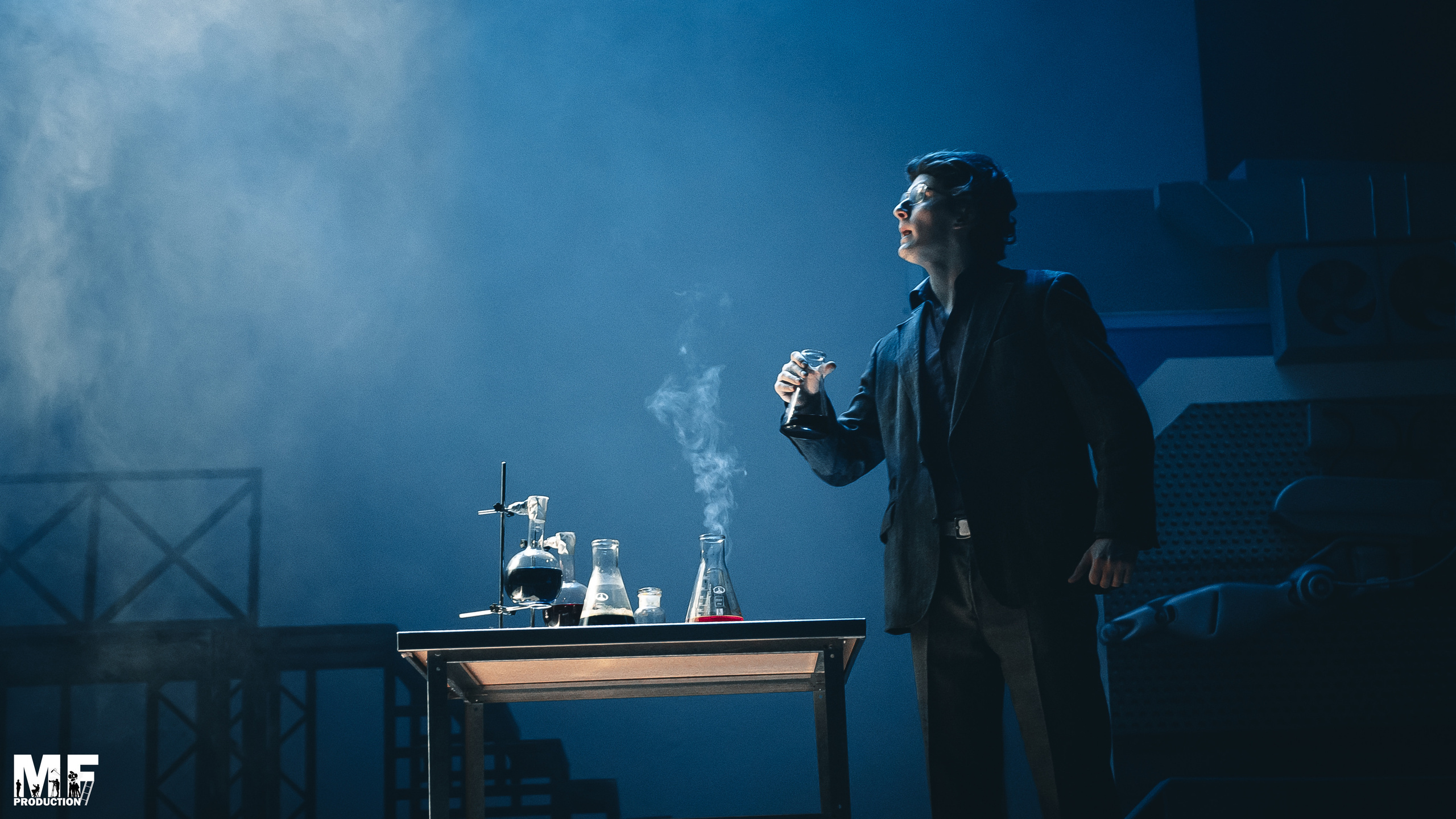 MF PROD. — AVENGERS. MOVIE FAMILY PRODUCTION