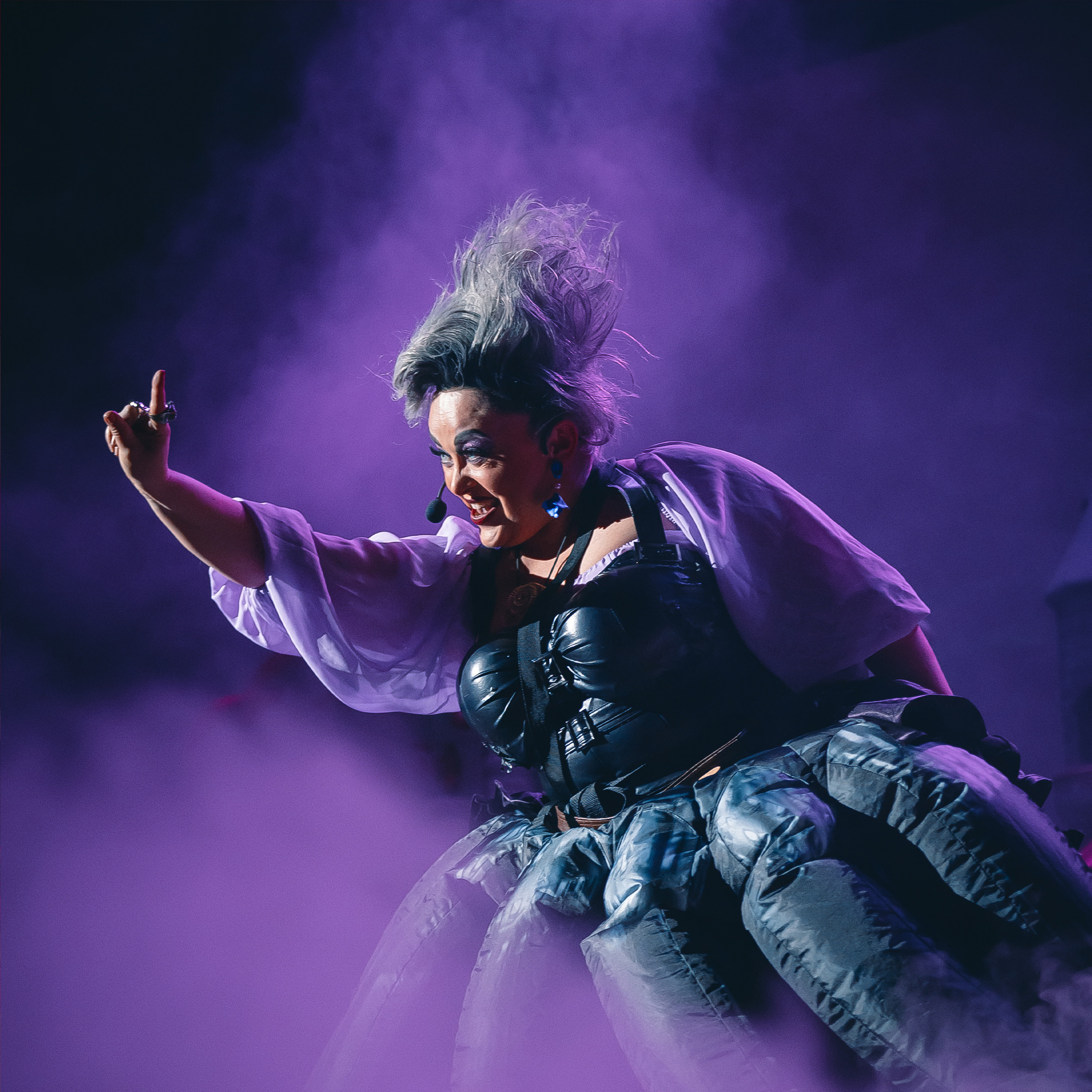 MF PROD. — PRINCESS AND VILLIANS. MOVIE FAMILY PRODUCTION