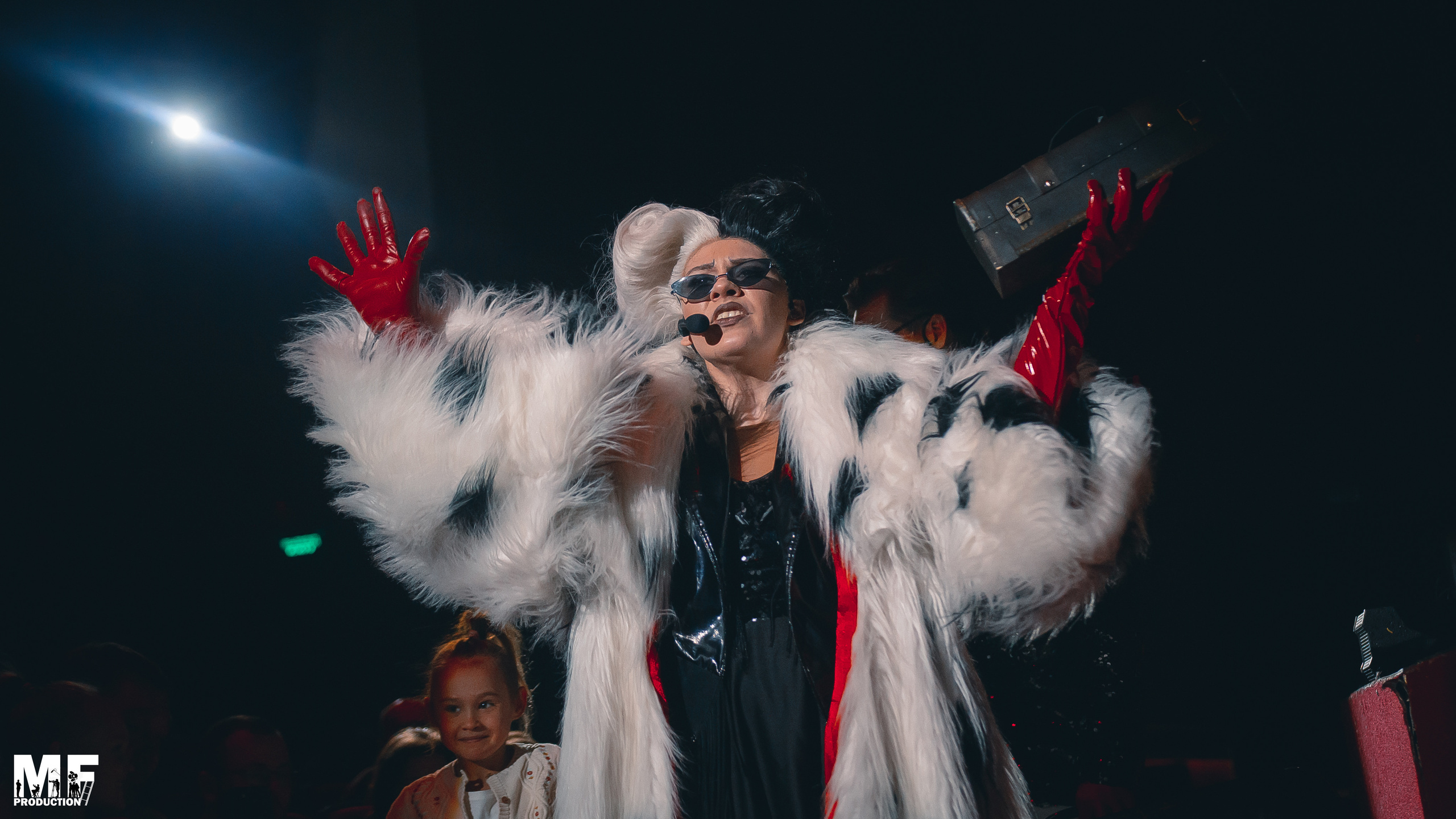 MF PROD. — PRINCESS AND VILLIANS. MOVIE FAMILY PRODUCTION