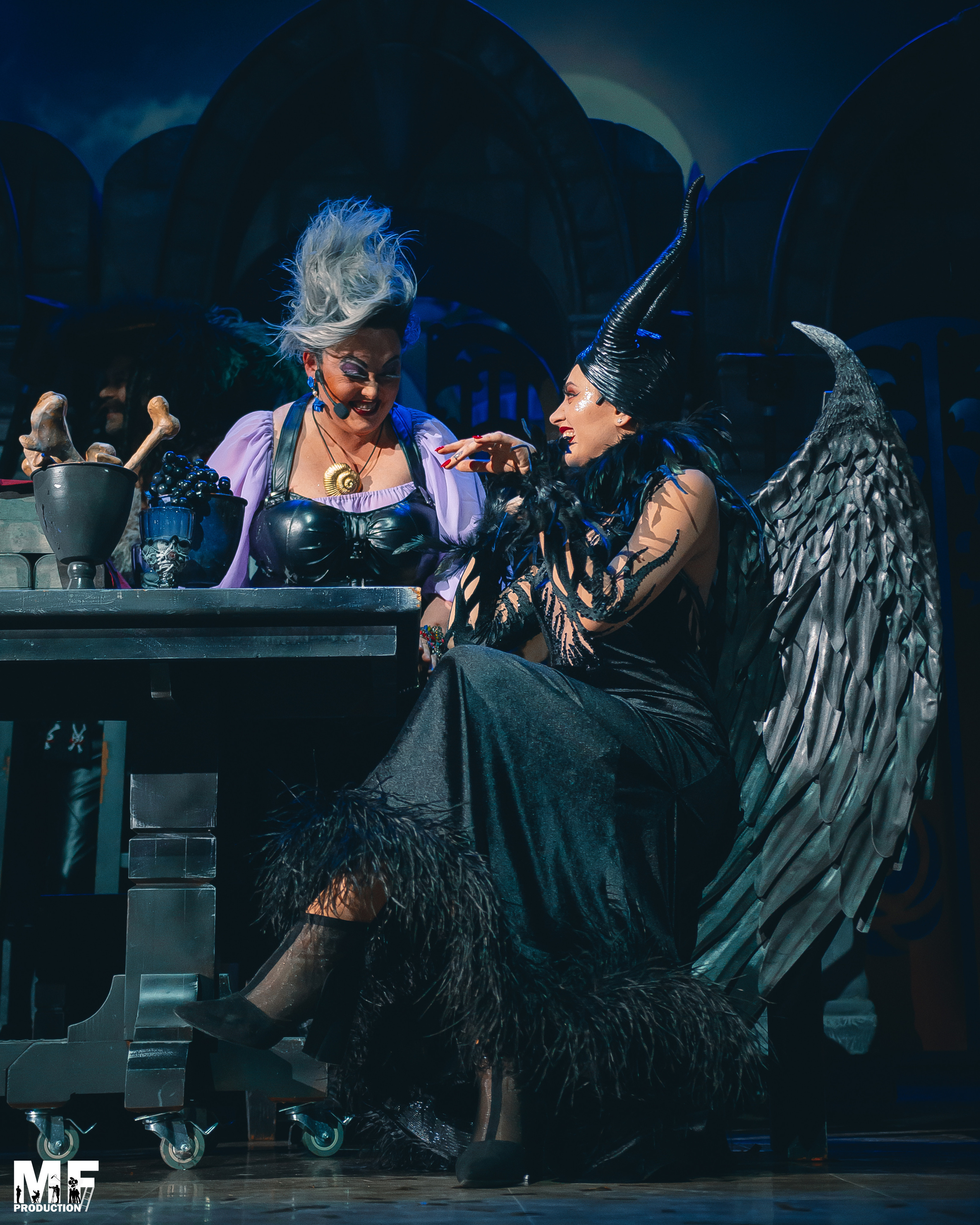 MF PROD. — PRINCESS AND VILLIANS. MOVIE FAMILY PRODUCTION