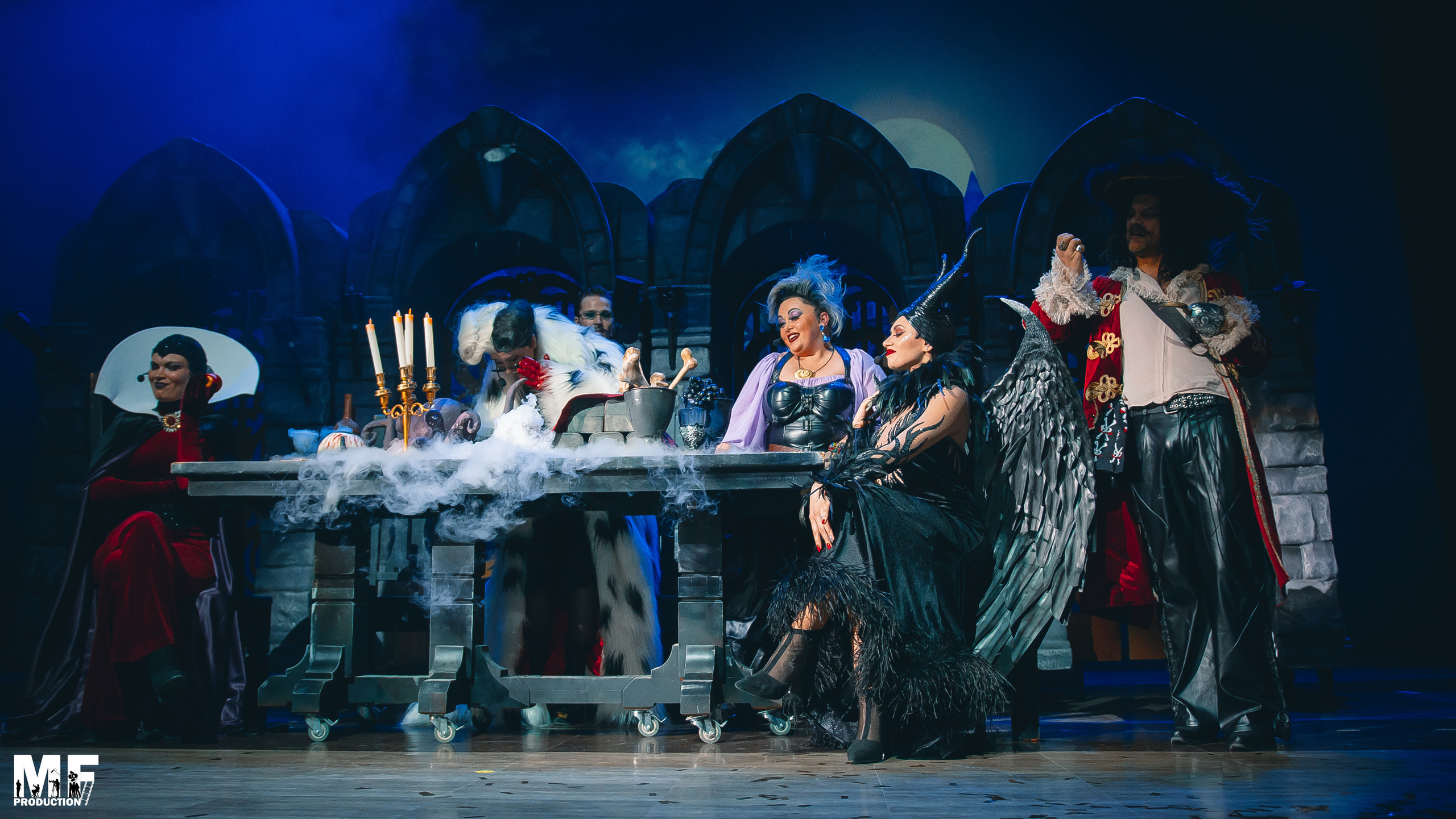 MF PROD. — PRINCESS AND VILLIANS. MOVIE FAMILY PRODUCTION