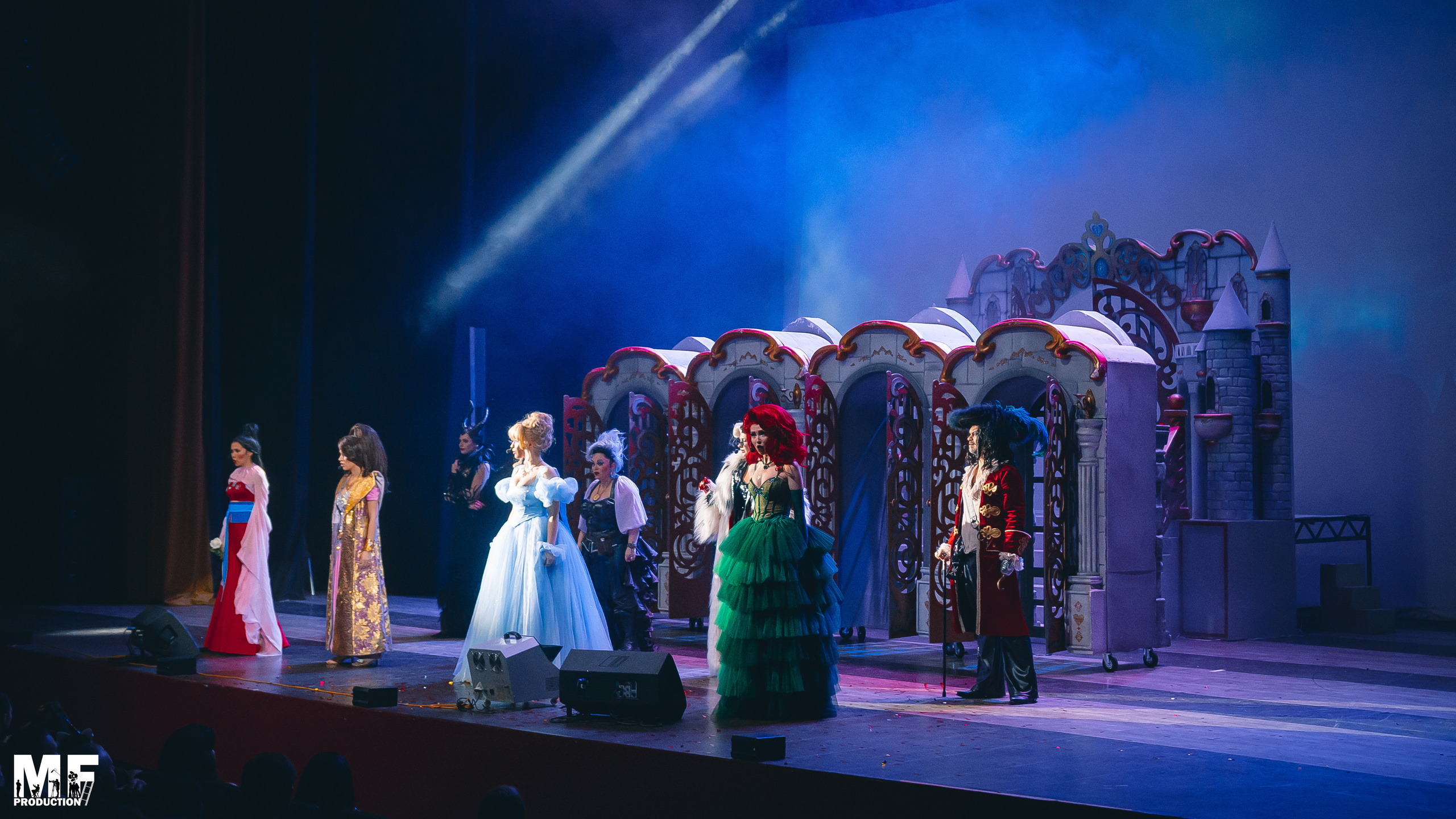 MF PROD. — PRINCESS AND VILLIANS. MOVIE FAMILY PRODUCTION