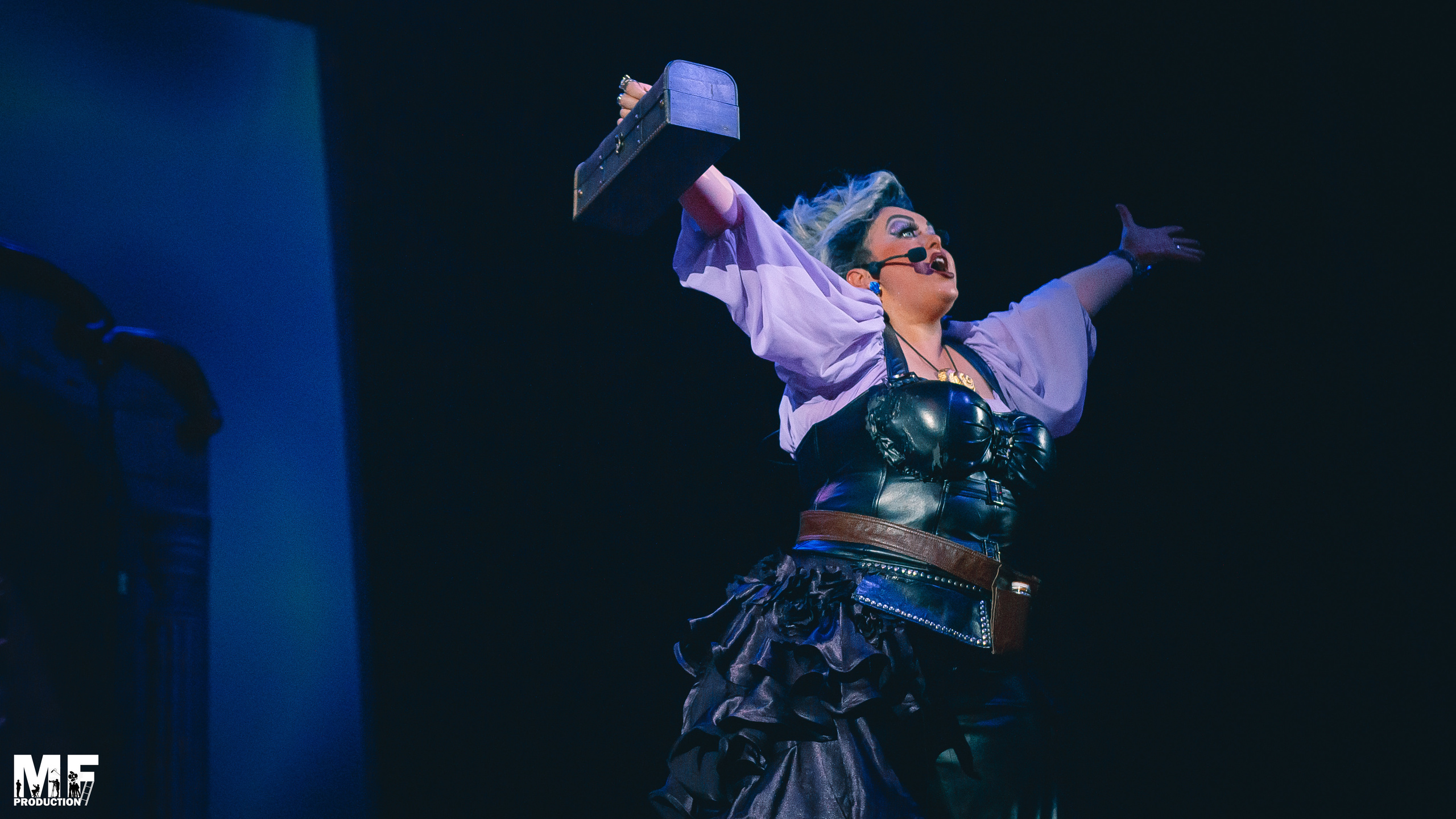 MF PROD. — PRINCESS AND VILLIANS. MOVIE FAMILY PRODUCTION