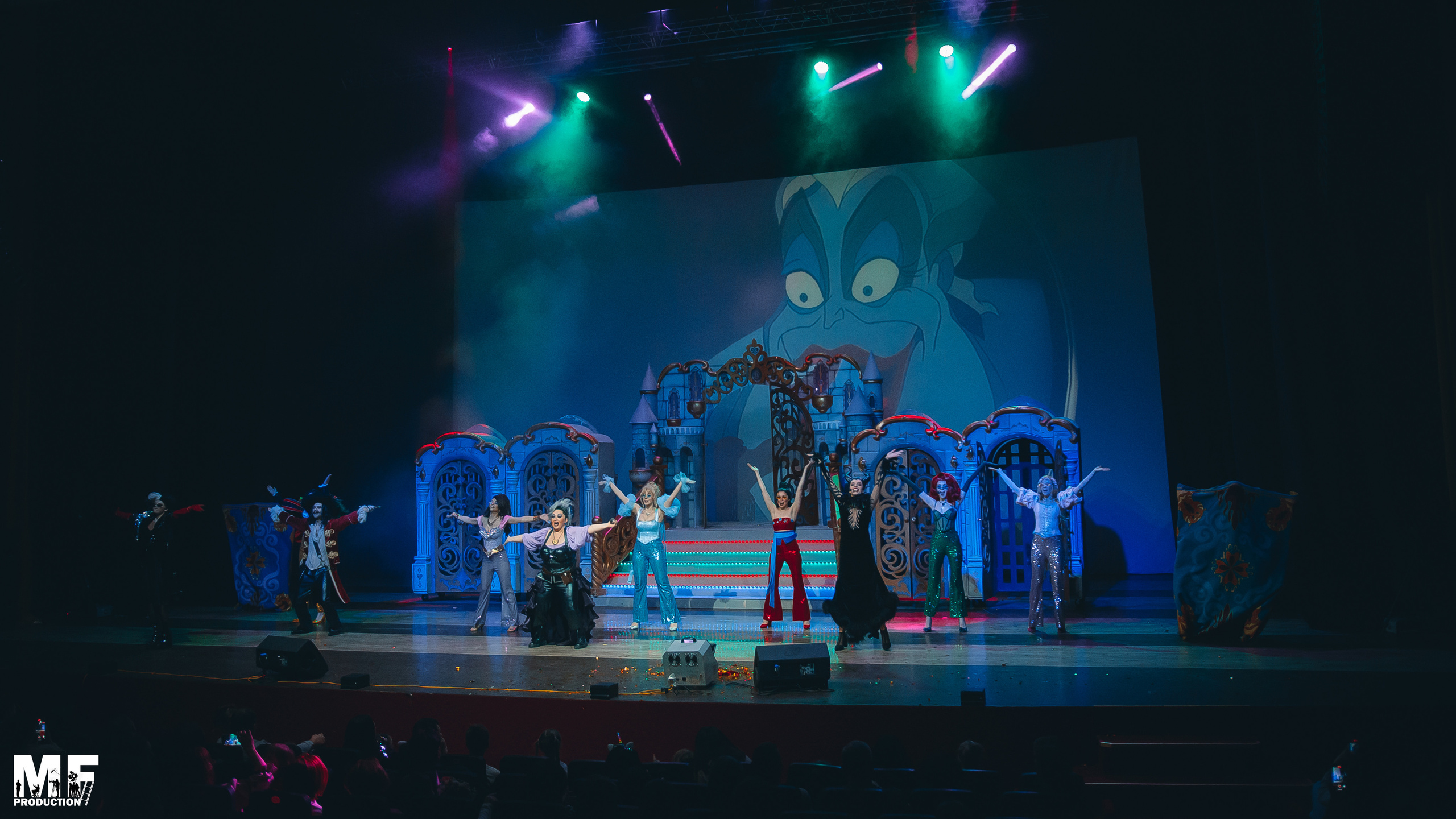 MF PROD. — PRINCESS AND VILLIANS. MOVIE FAMILY PRODUCTION