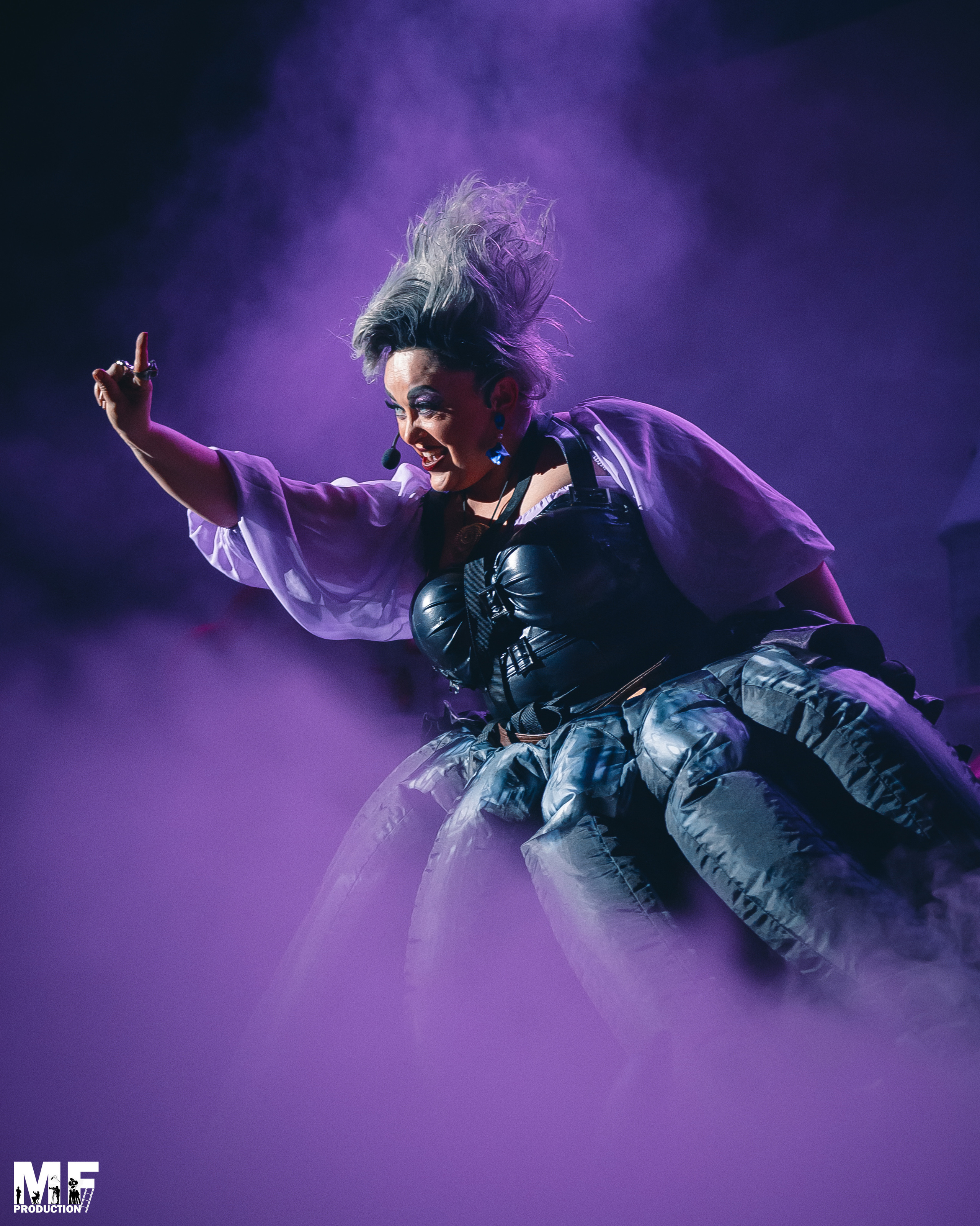 MF PROD. — PRINCESS AND VILLIANS. MOVIE FAMILY PRODUCTION