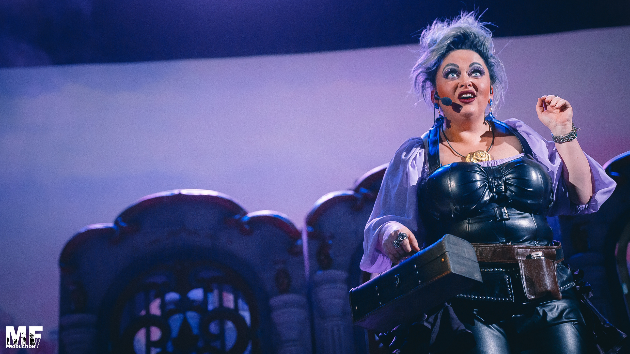 MF PROD. — PRINCESS AND VILLIANS. MOVIE FAMILY PRODUCTION