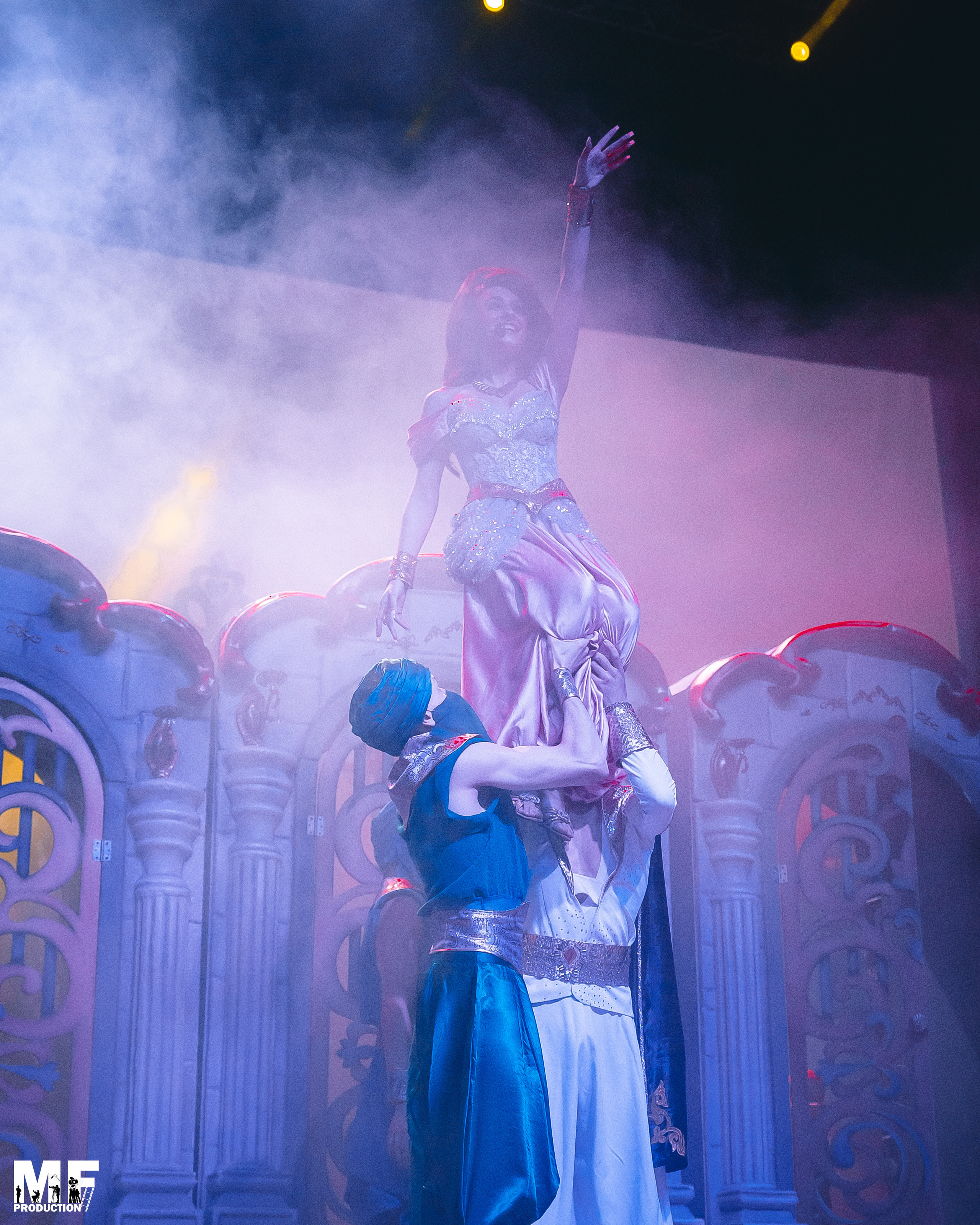 MF PROD. — PRINCESS AND VILLIANS. MOVIE FAMILY PRODUCTION