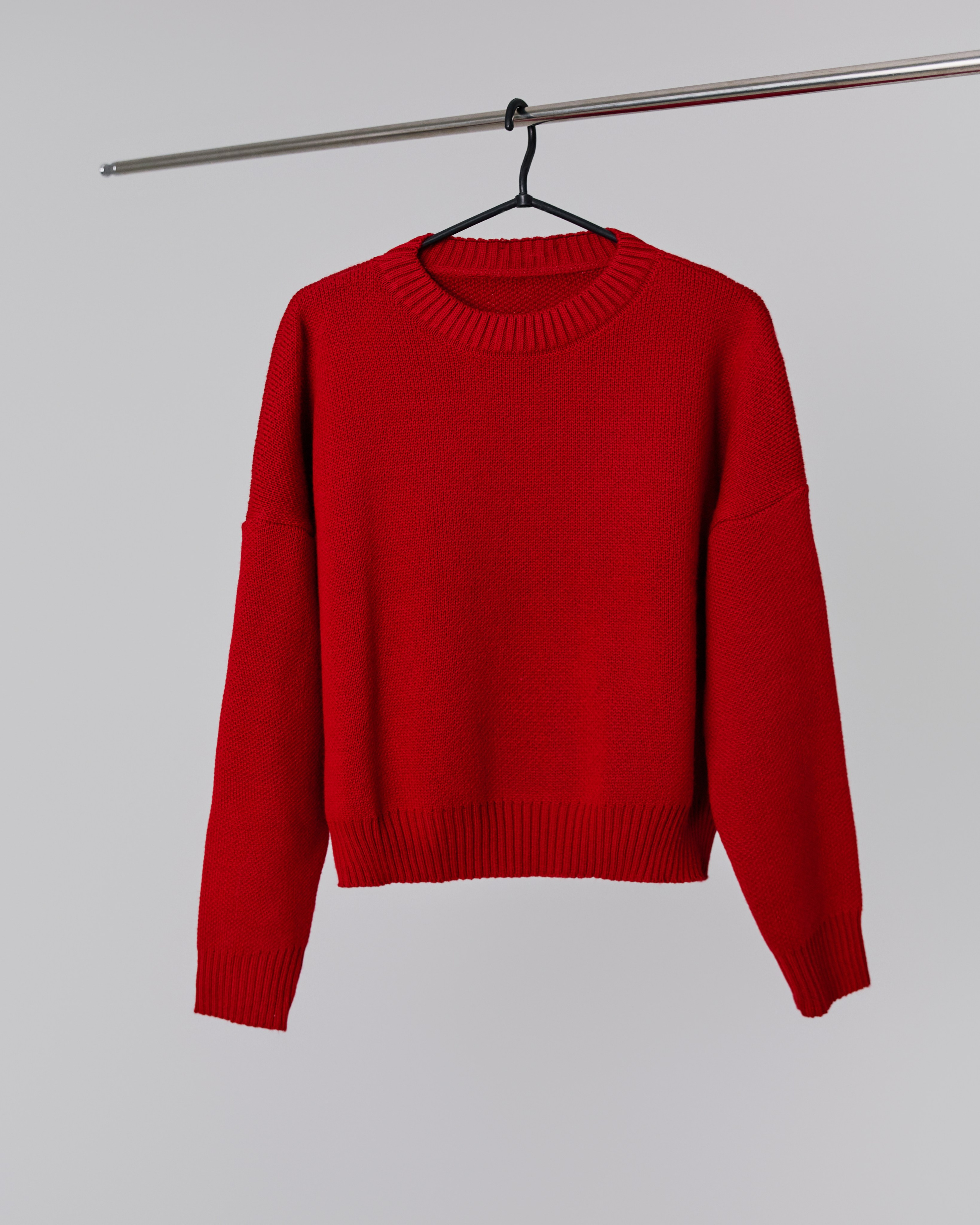 Свитер 500 руб/час Размер S, M, L | Залоговая стоимость - 3000 руб 