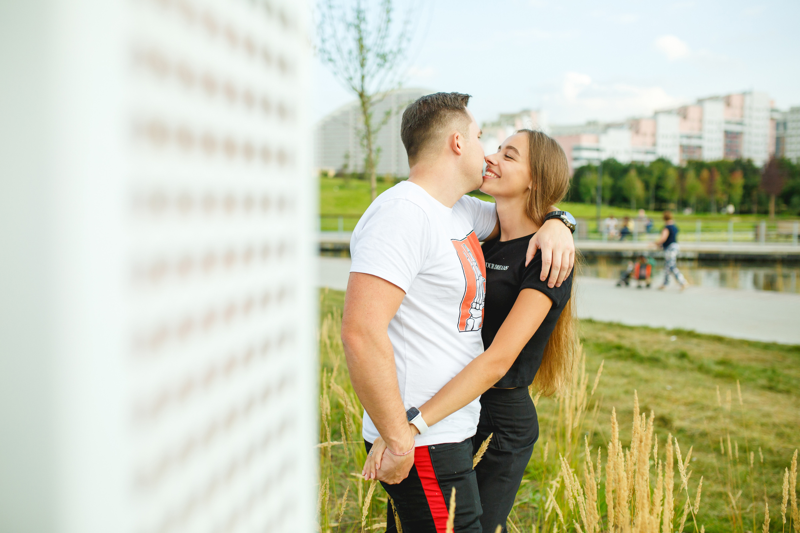 Love-Story Александра и Павел съемка на Ходынском Поле. Фотограф Иван Недорез