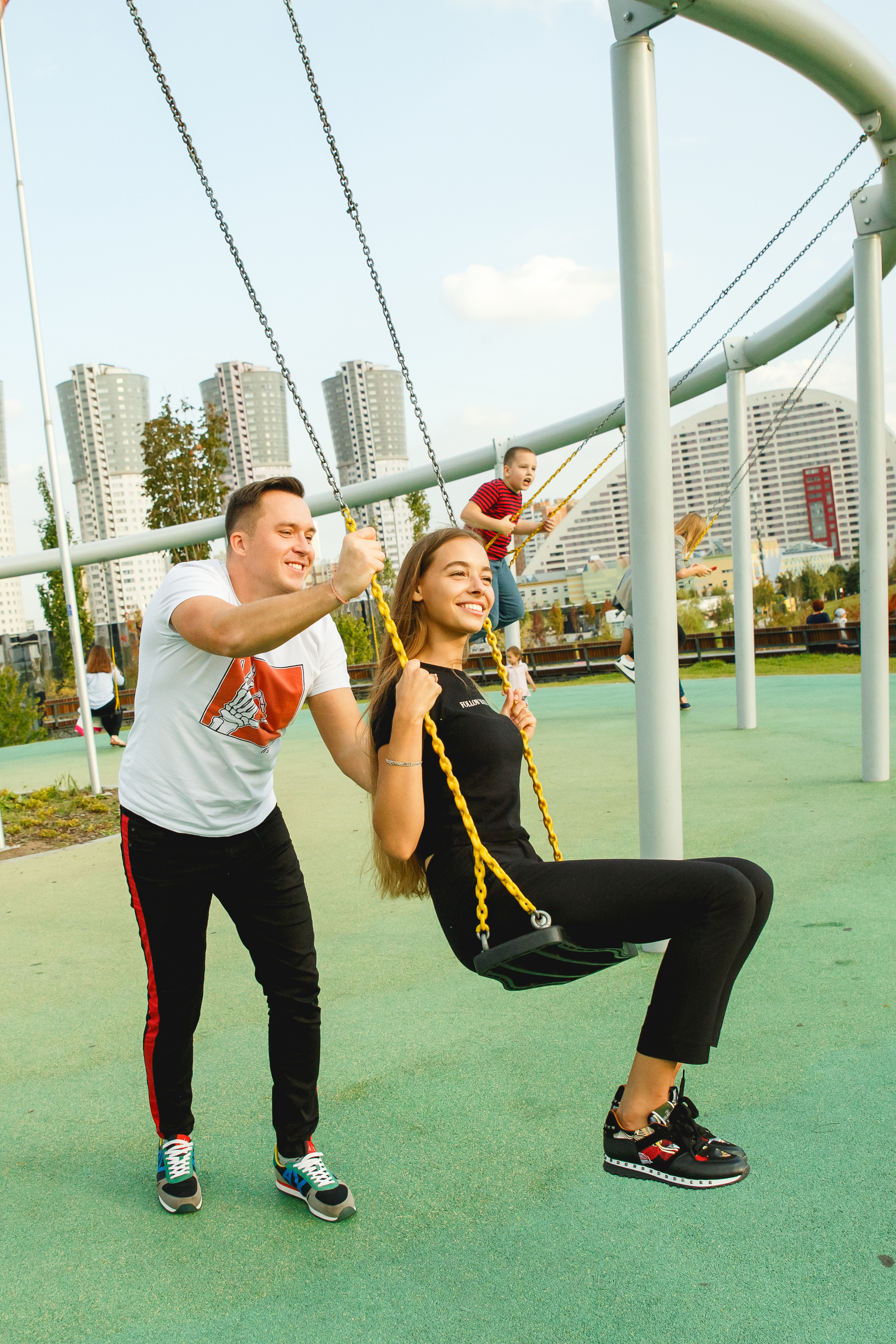 Love-Story Александра и Павел съемка на Ходынском Поле. Фотограф Иван Недорез