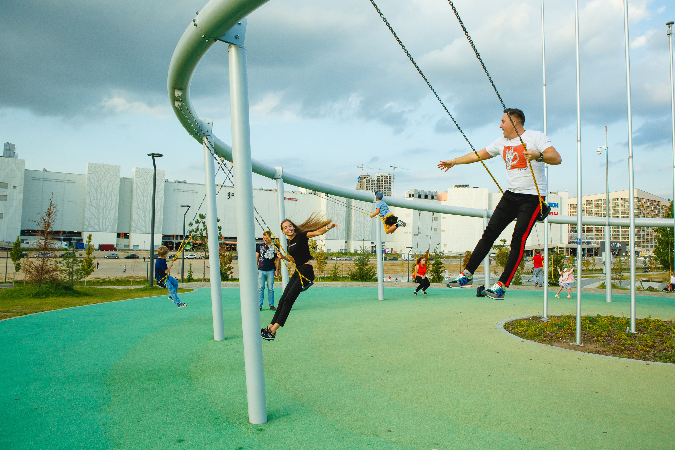 Love-Story Александра и Павел съемка на Ходынском Поле. Фотограф Иван Недорез