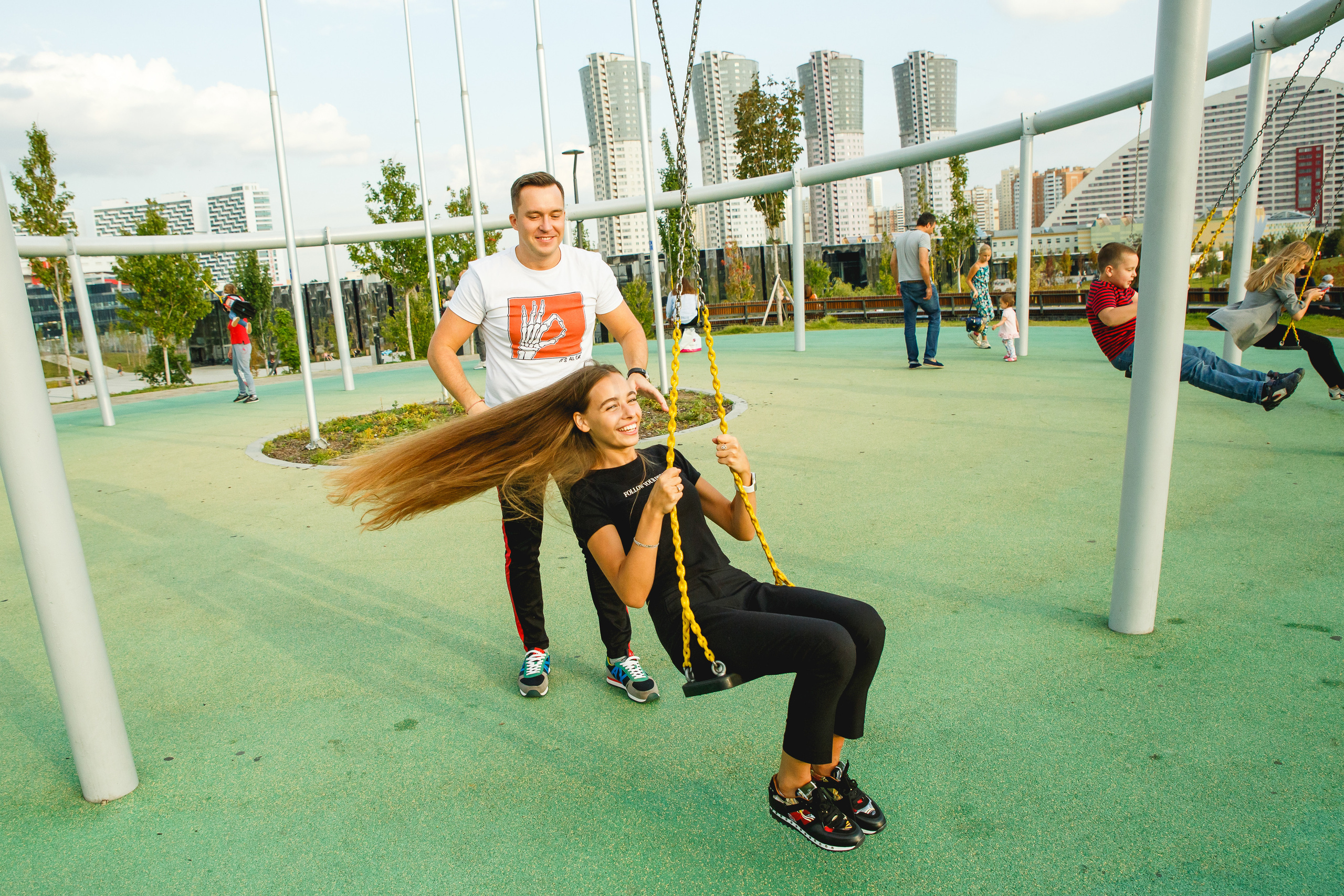 Love-Story Александра и Павел съемка на Ходынском Поле. Фотограф Иван Недорез