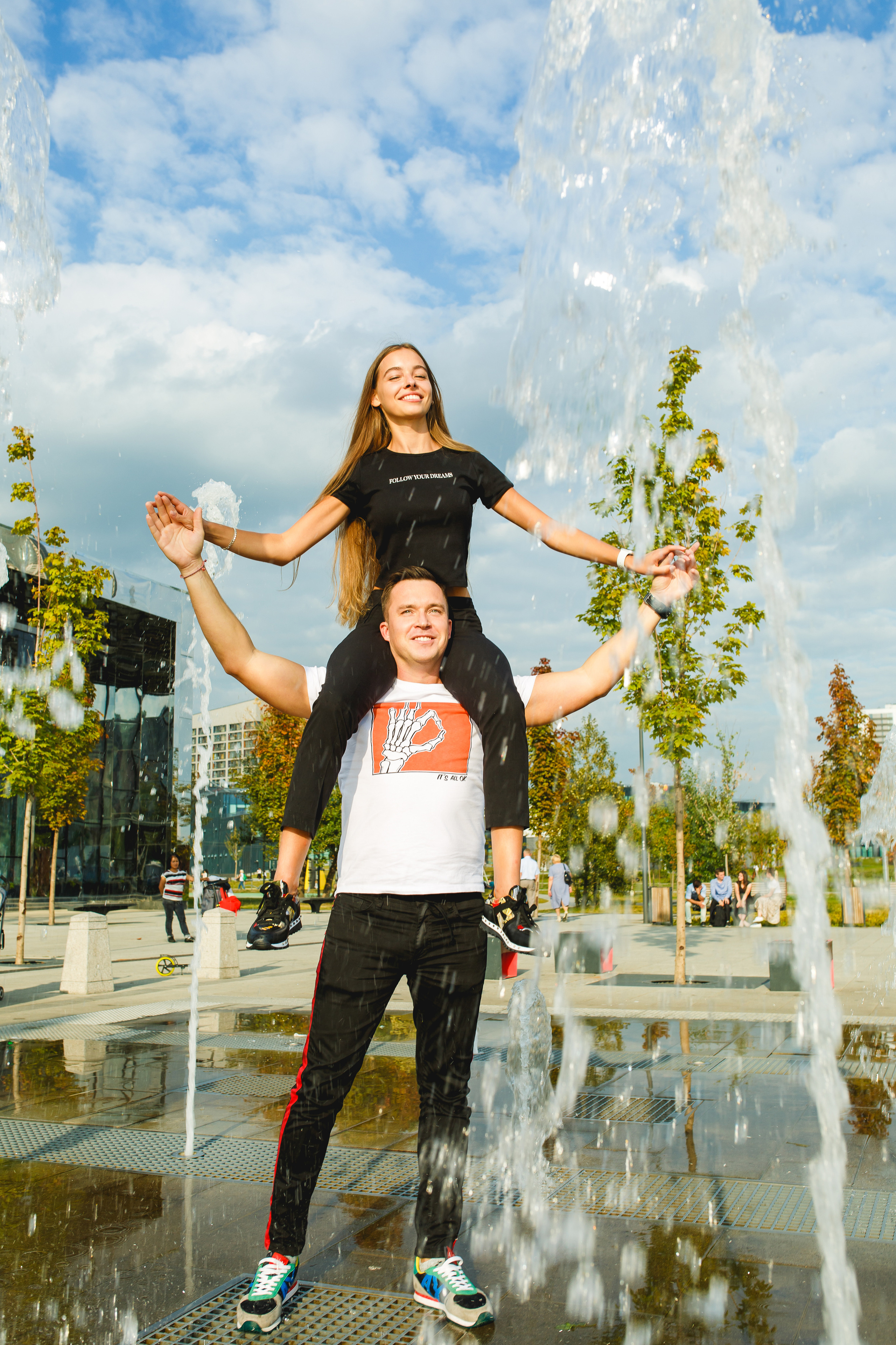 Love-Story Александра и Павел съемка на Ходынском Поле. Фотограф Иван Недорез