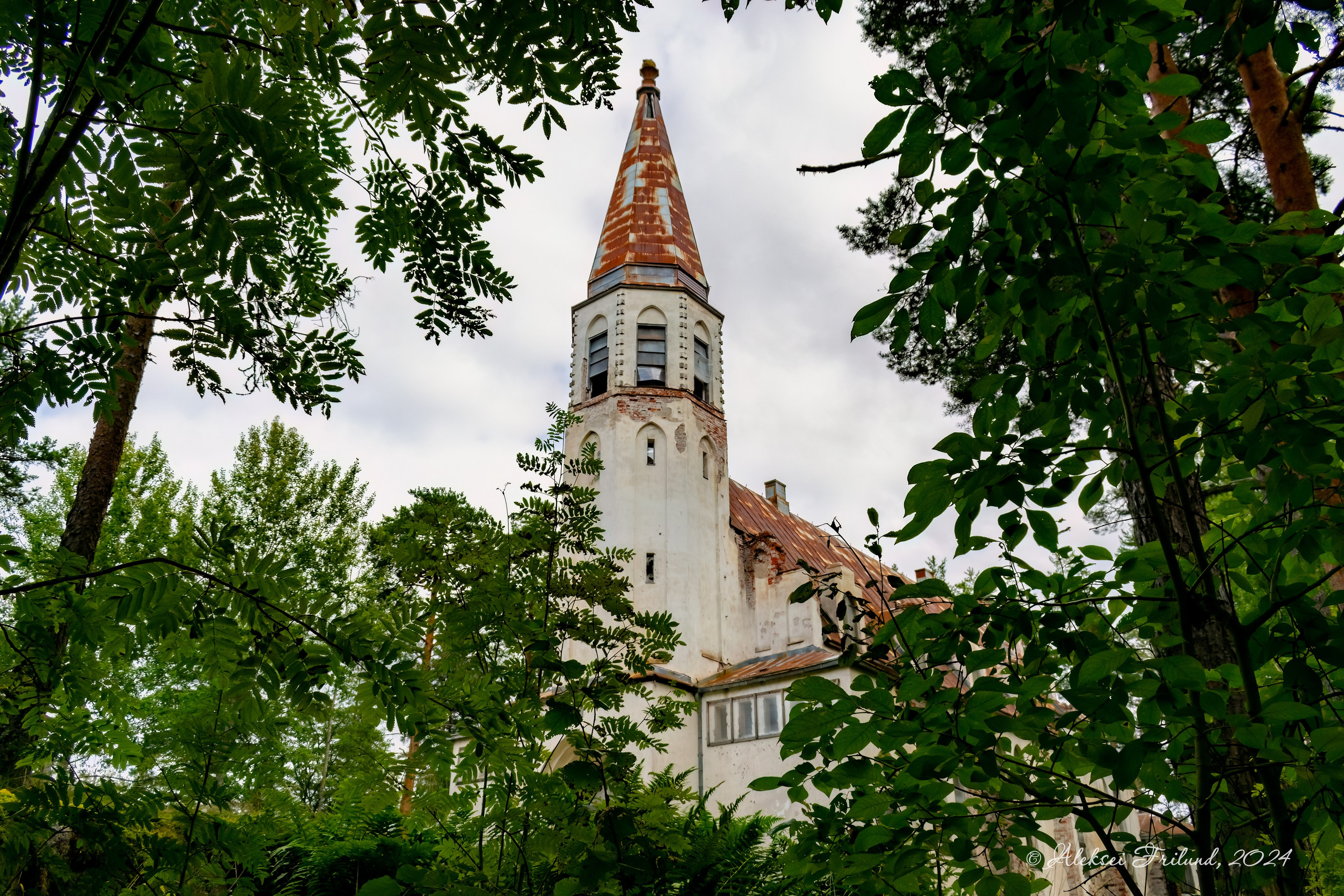 Кирха в пос. Лумиваара. Аэросъемка. Фото и Видео в Карелии. Алексей Фрилунд