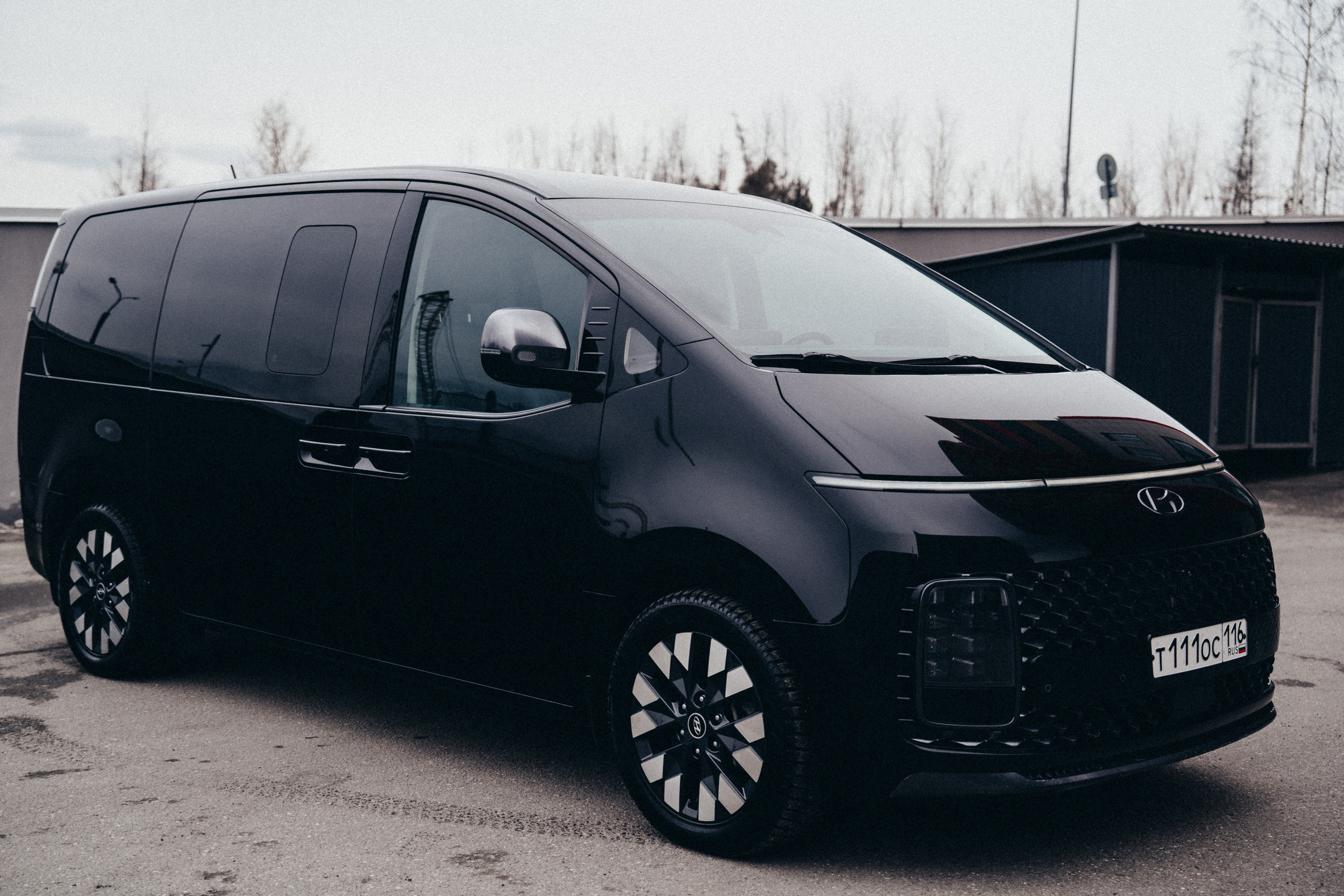 Hyundai Staria. Идеальные портреты для соцсетей — Фотограф Ленар