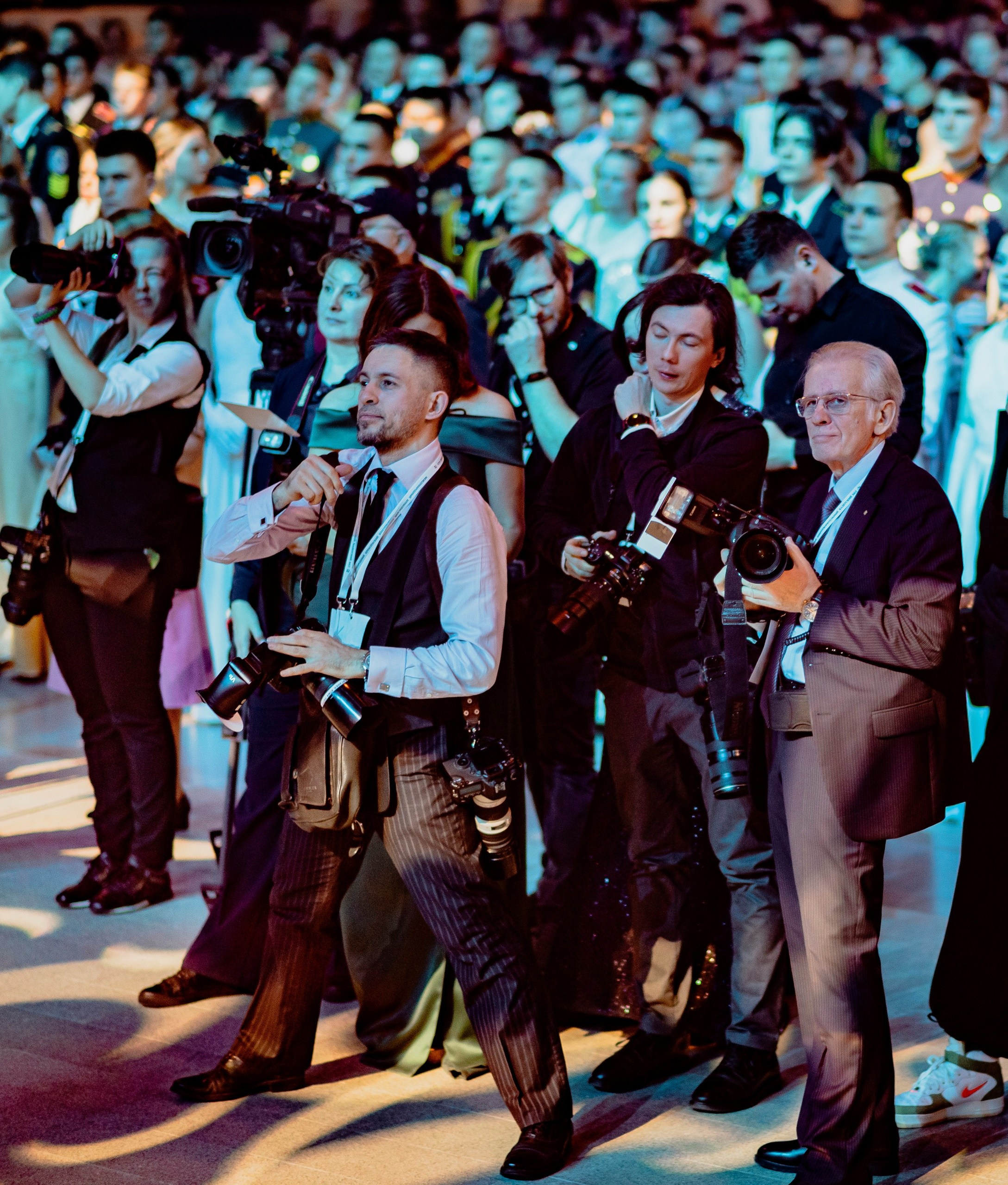 VIII «Международный Кремлёвский Благотворительный Кадетский Бал». Рекламный, предметный, репортажный, семейный фотограф и художник в Москве