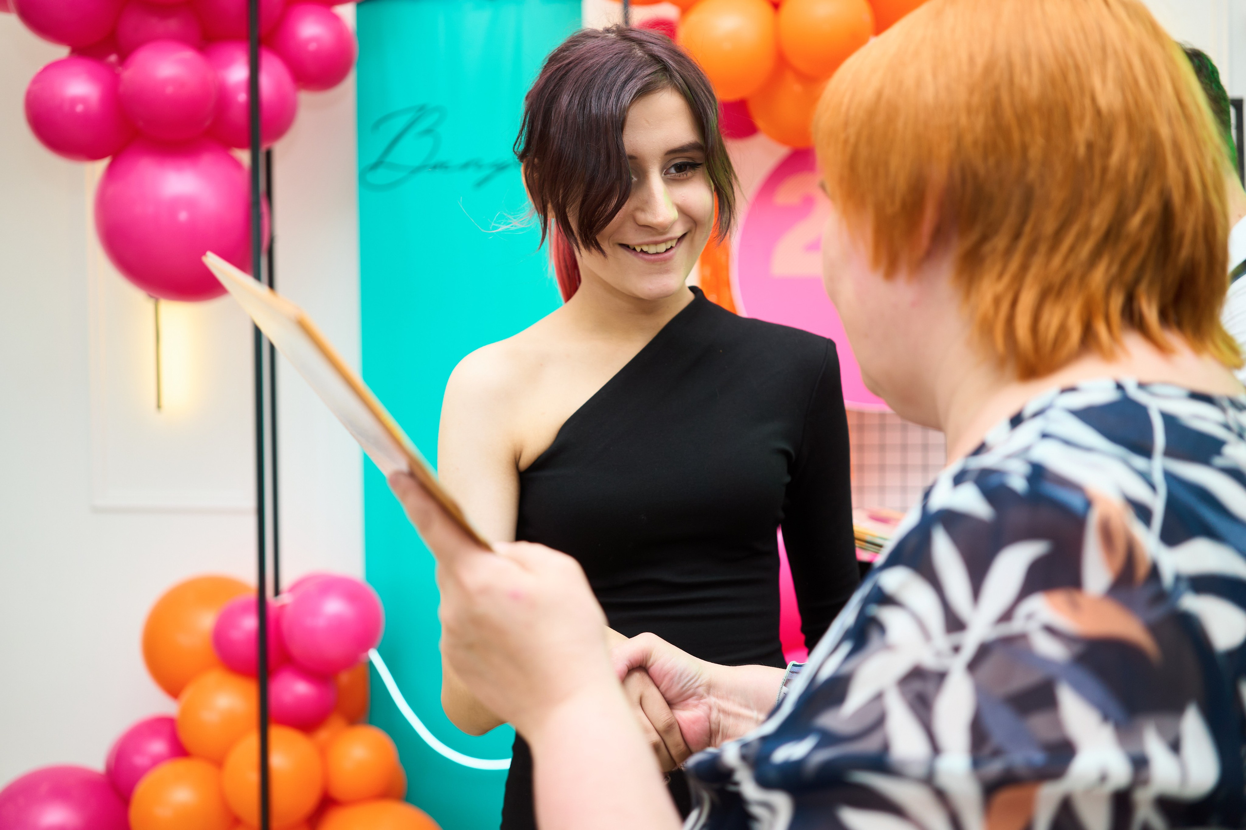 Фотограф на выпускной в Перми. Праздничный фотограф Дмитрий Трифонов