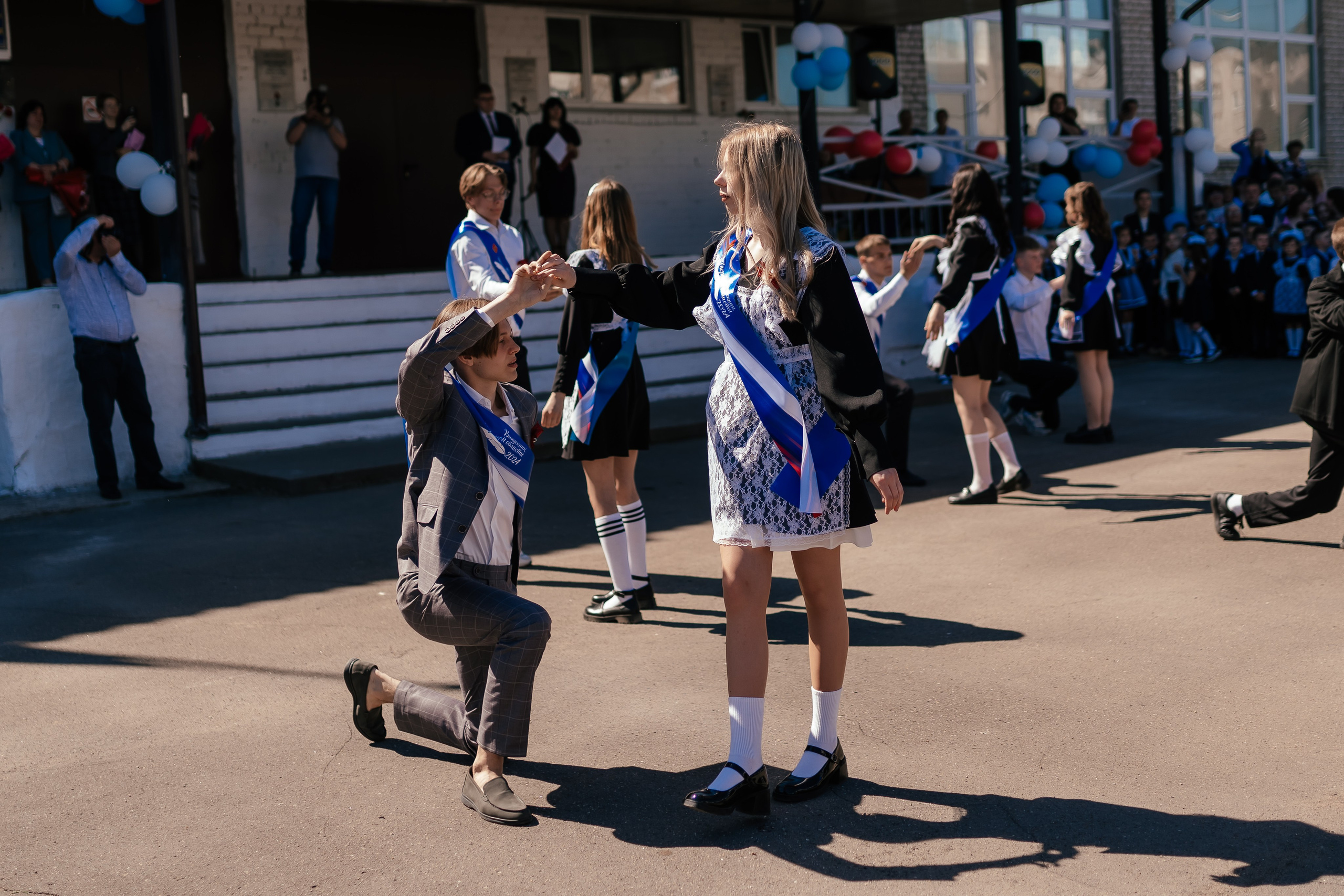 Последний звонок 11 класс. Фотограф Торопец Кристина Абрамова Kanwellia photography