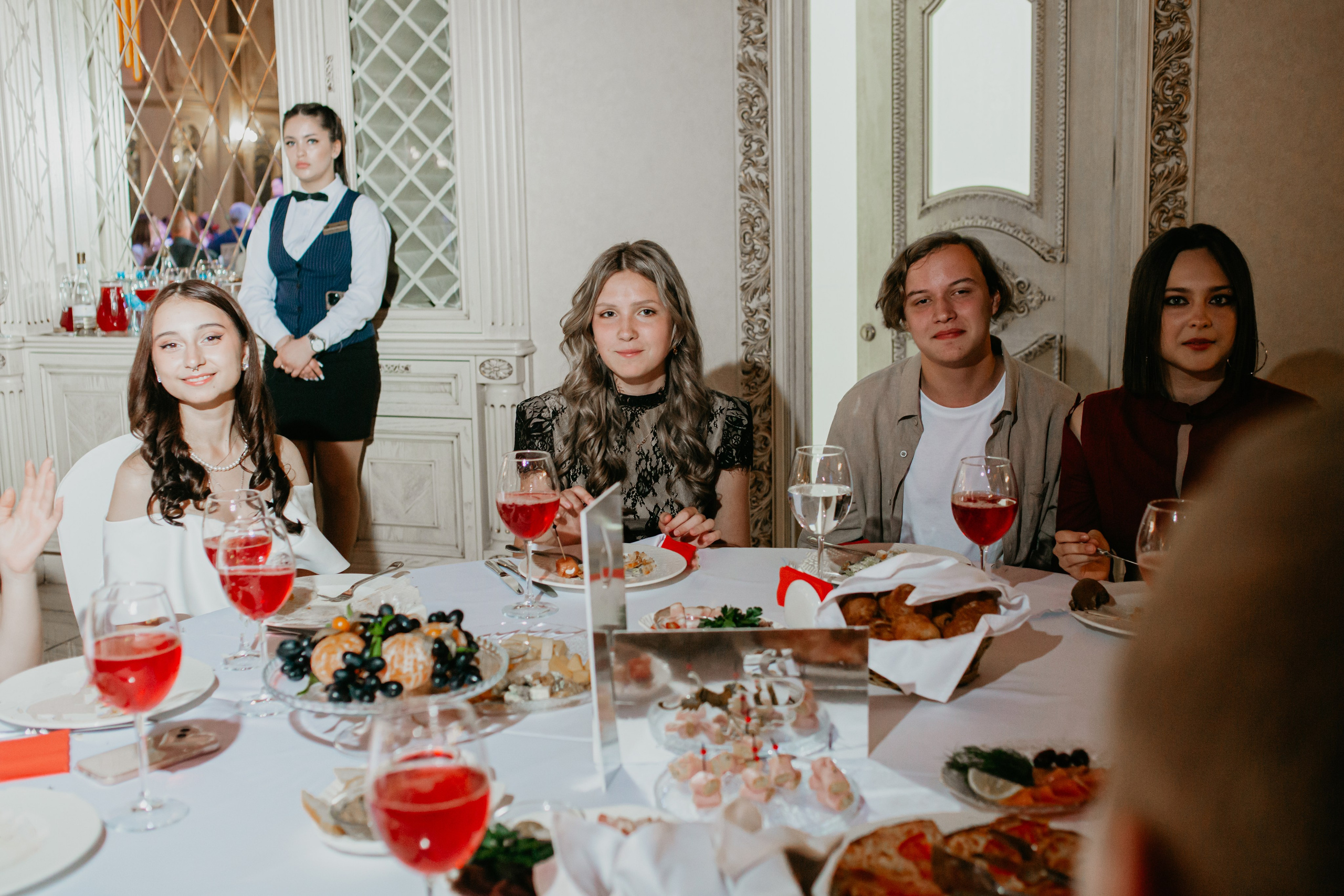 Выпускной. 11 лицей. Фотограф в Челябинске Ополихина Анна