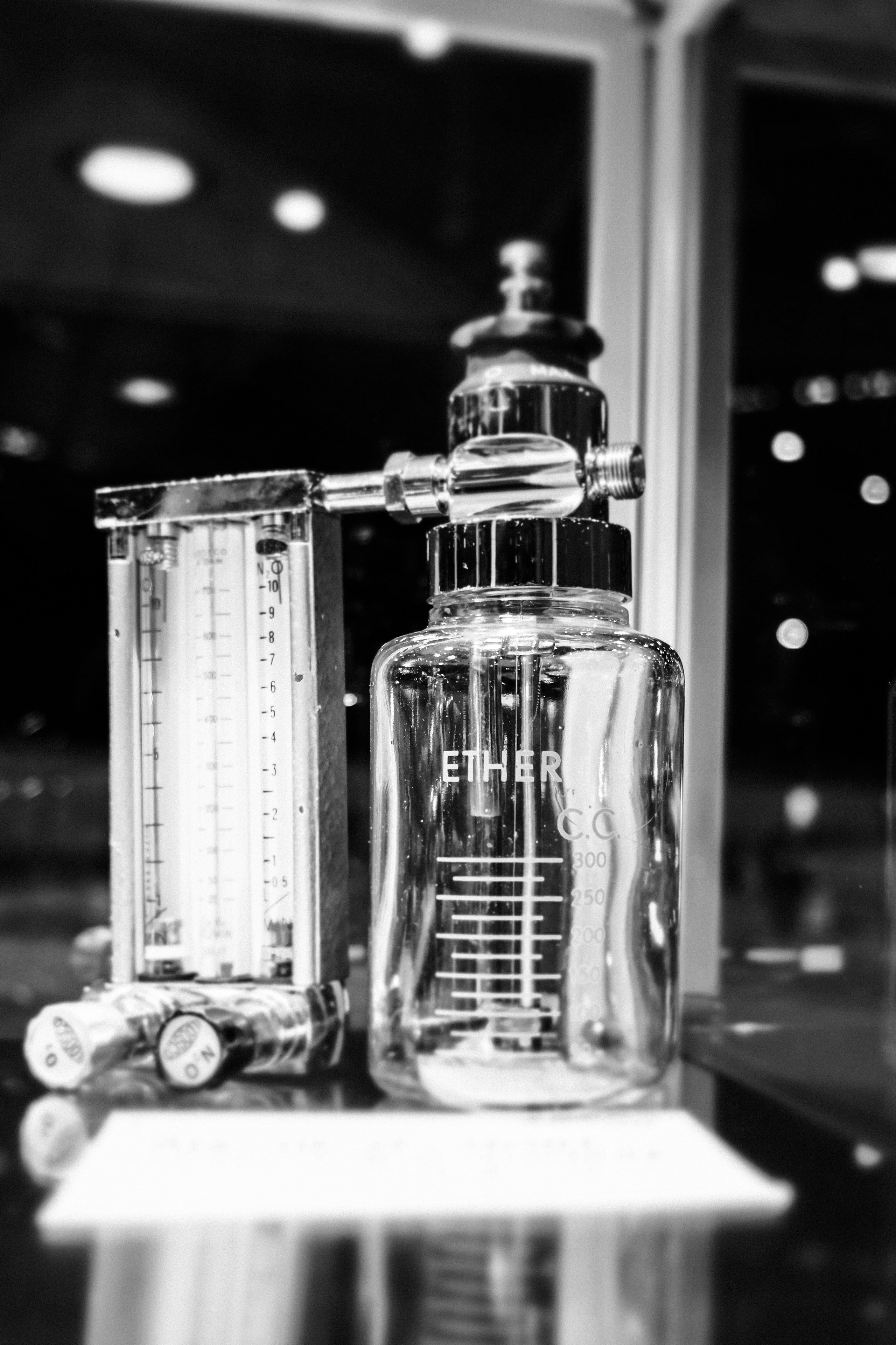 Музей истории анестезии. Фотограф Антон Швец — Монохромная реальность