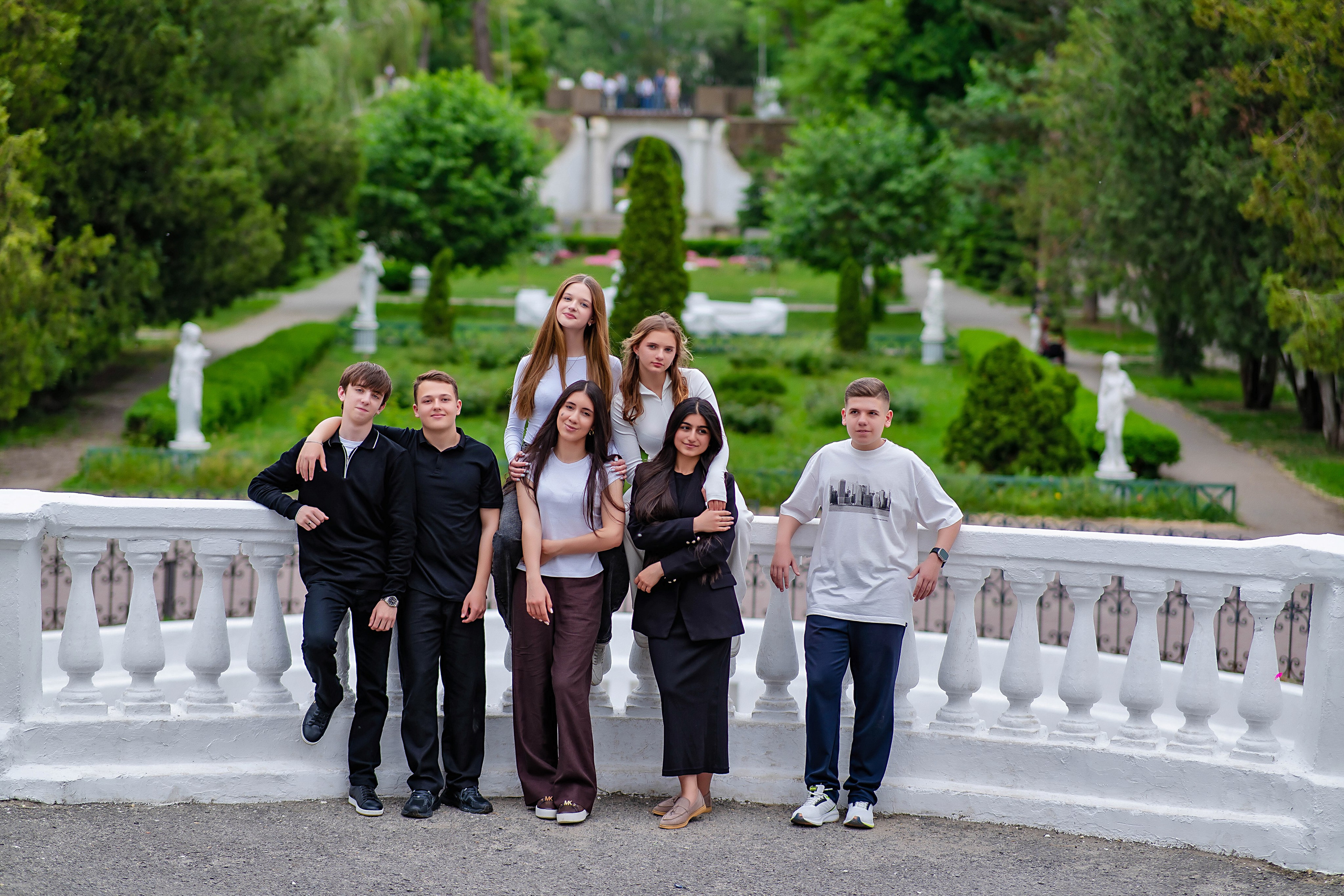 Выпускные (школьные) альбомы (книги) в Ростове-на-Дону. Современные Выпускные Альбомы в Ростове-на-Дону