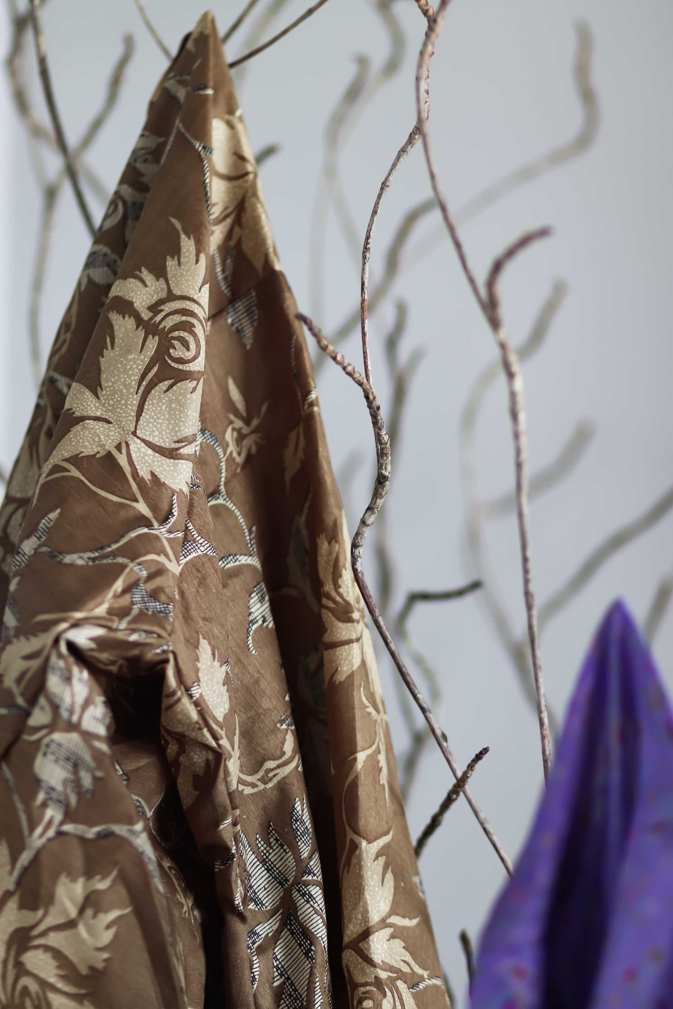 Коллекция купальников бикини. Фотограф на Шри-Ланке