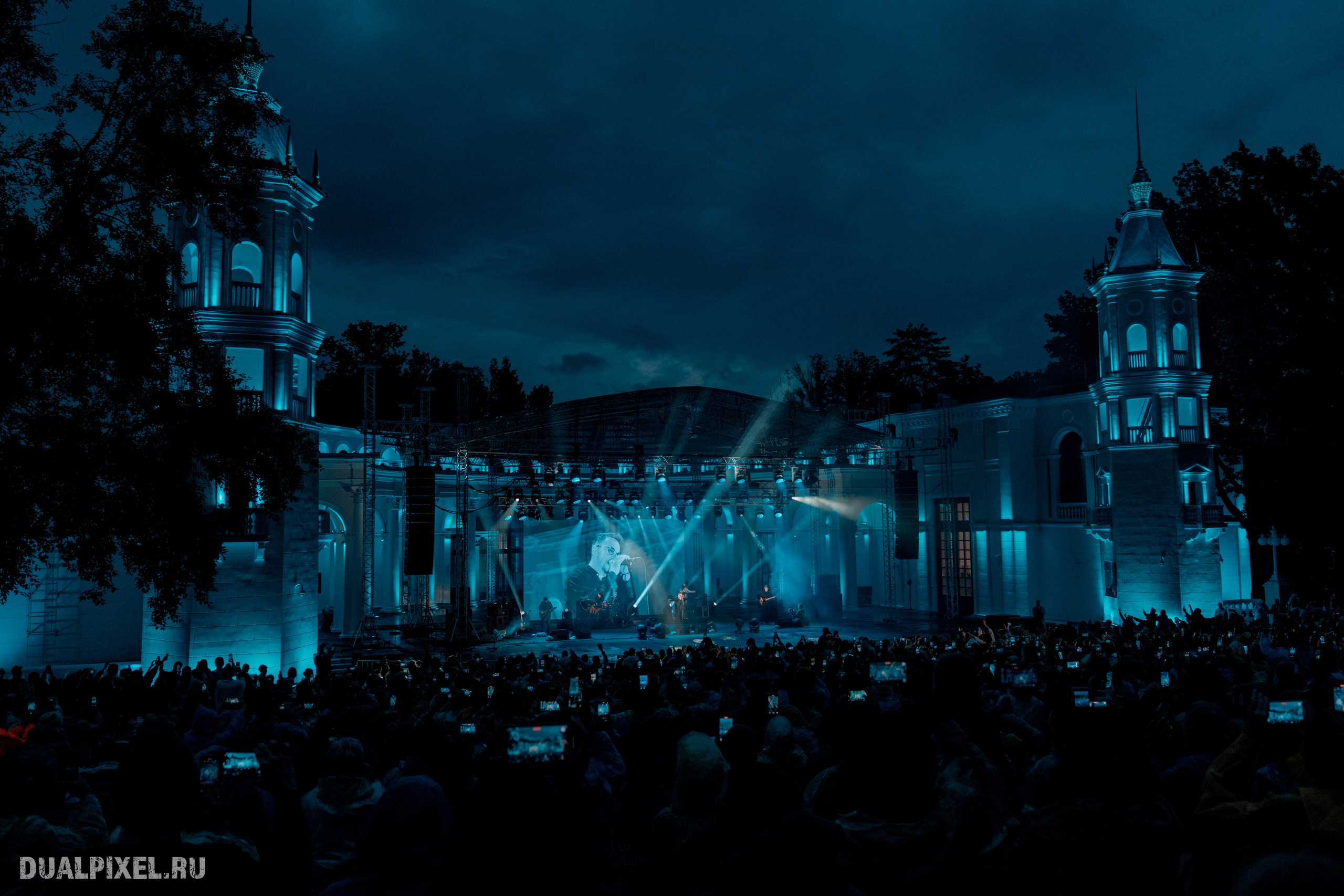 Танцы Минус. Магия музыки в кадре: Концертная Фотография