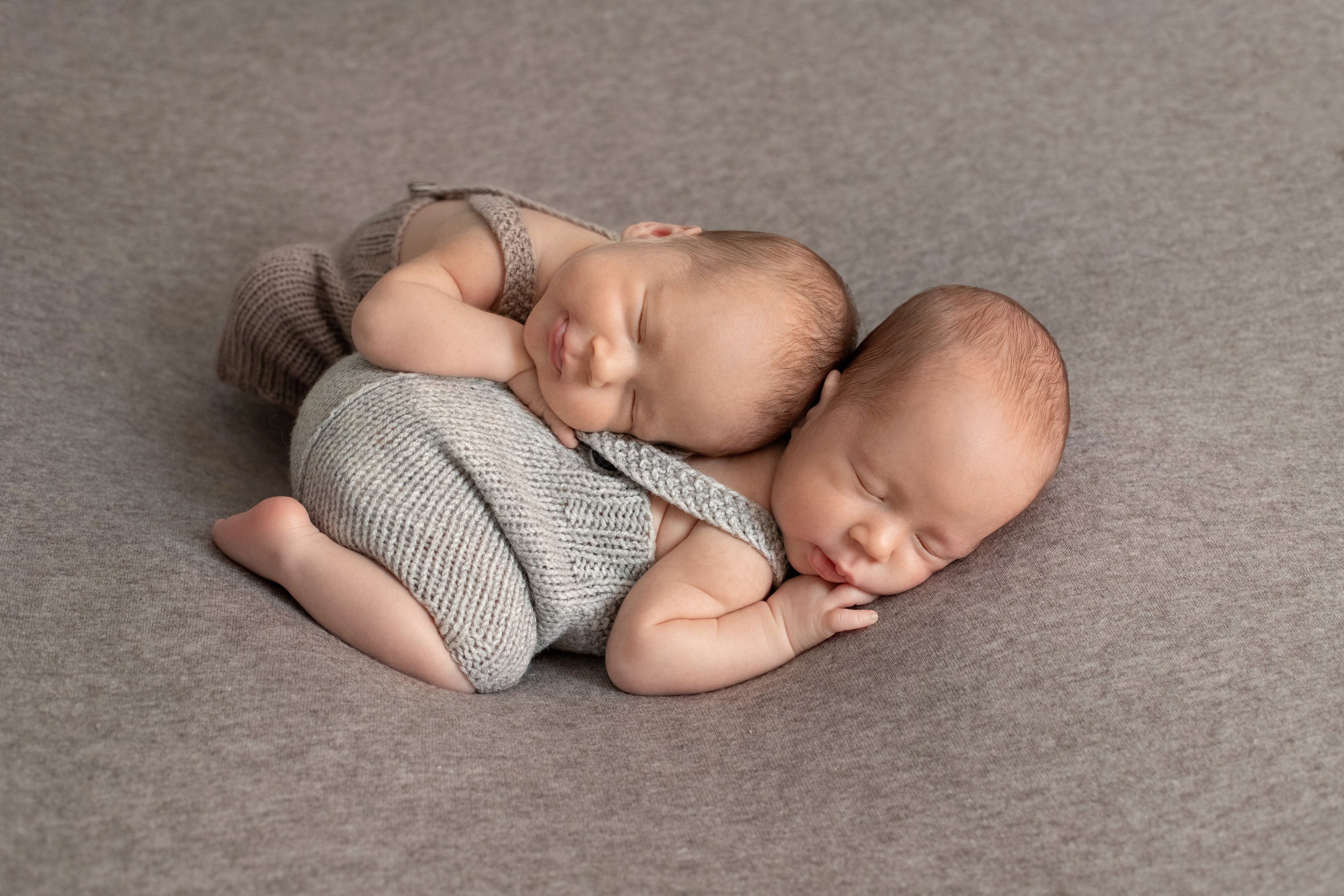 Марк и Роберт (Итого). Фотограф новорожденных в Екатеринбурге Татьяна Продан