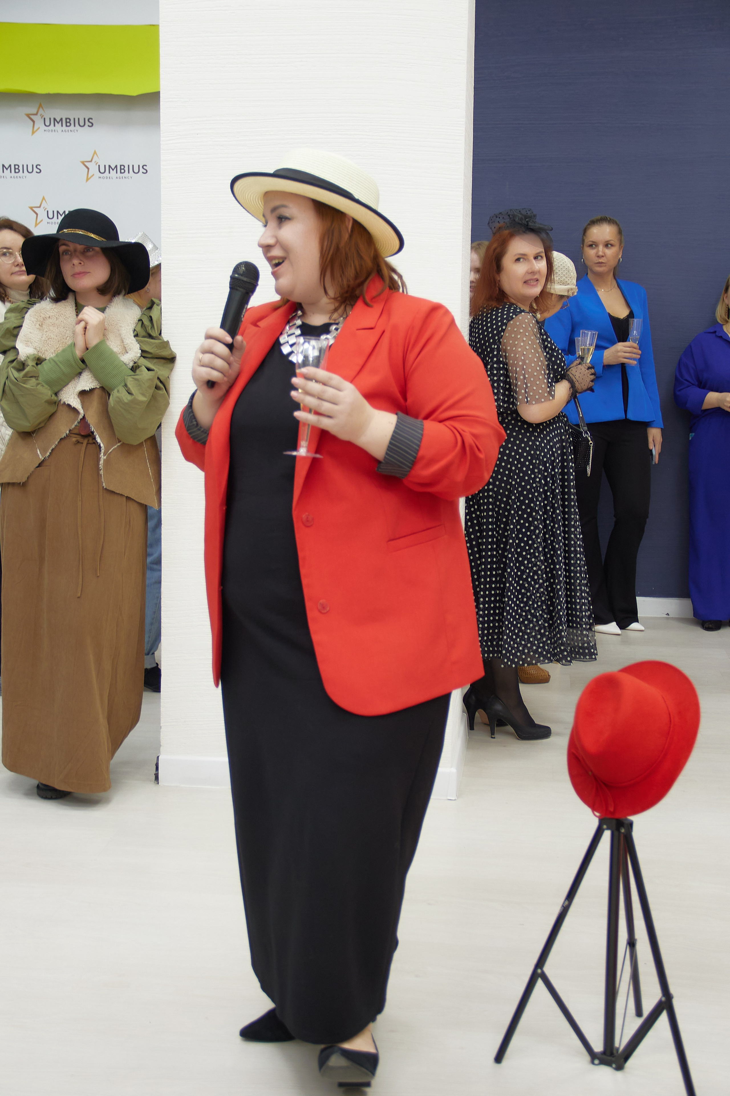 Творческий вечер «Дама в шляпе». Фотограф в Смоленске Ася Польшина