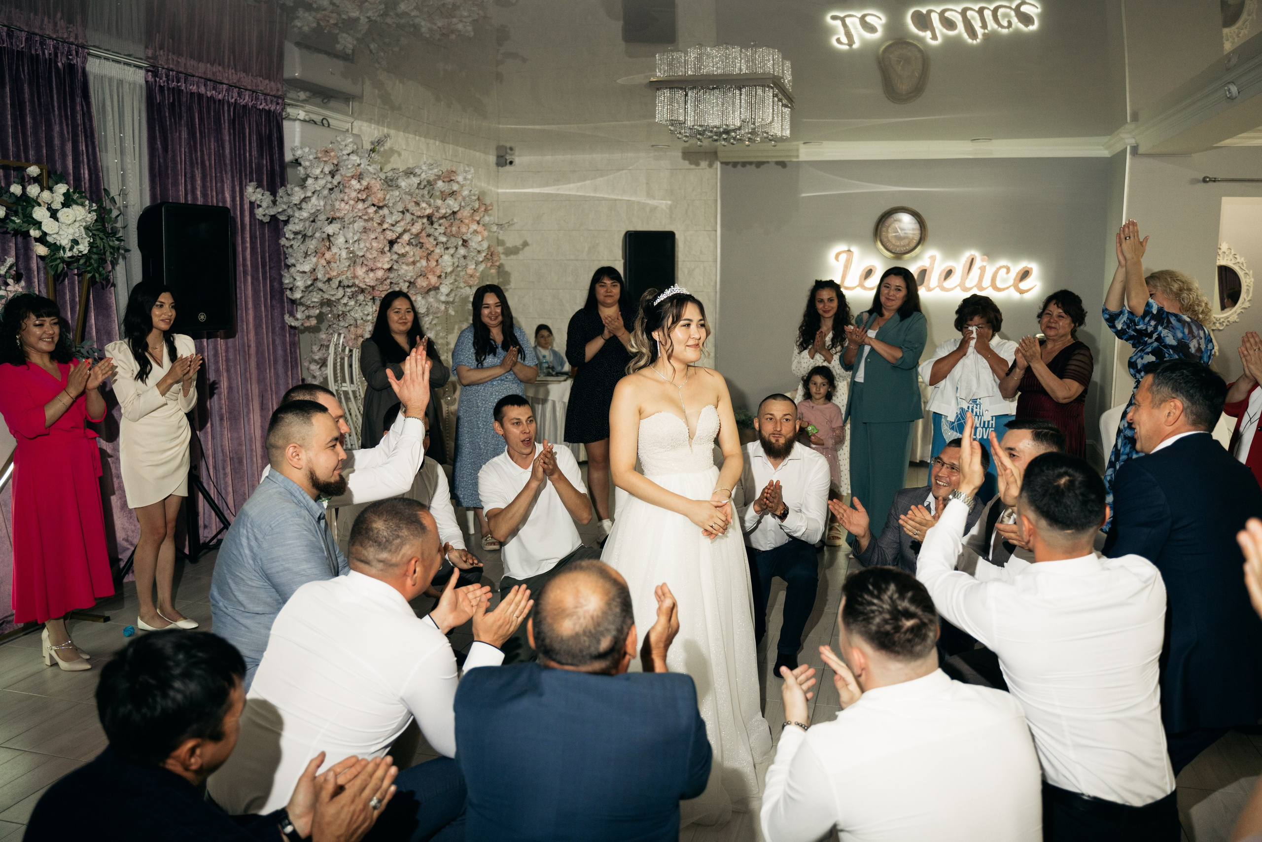 Ильнур и Динара. Свадебный день. Отбор. Кафе Ля делис. Семейный и свадебный фотограф Молодзяновская Елена