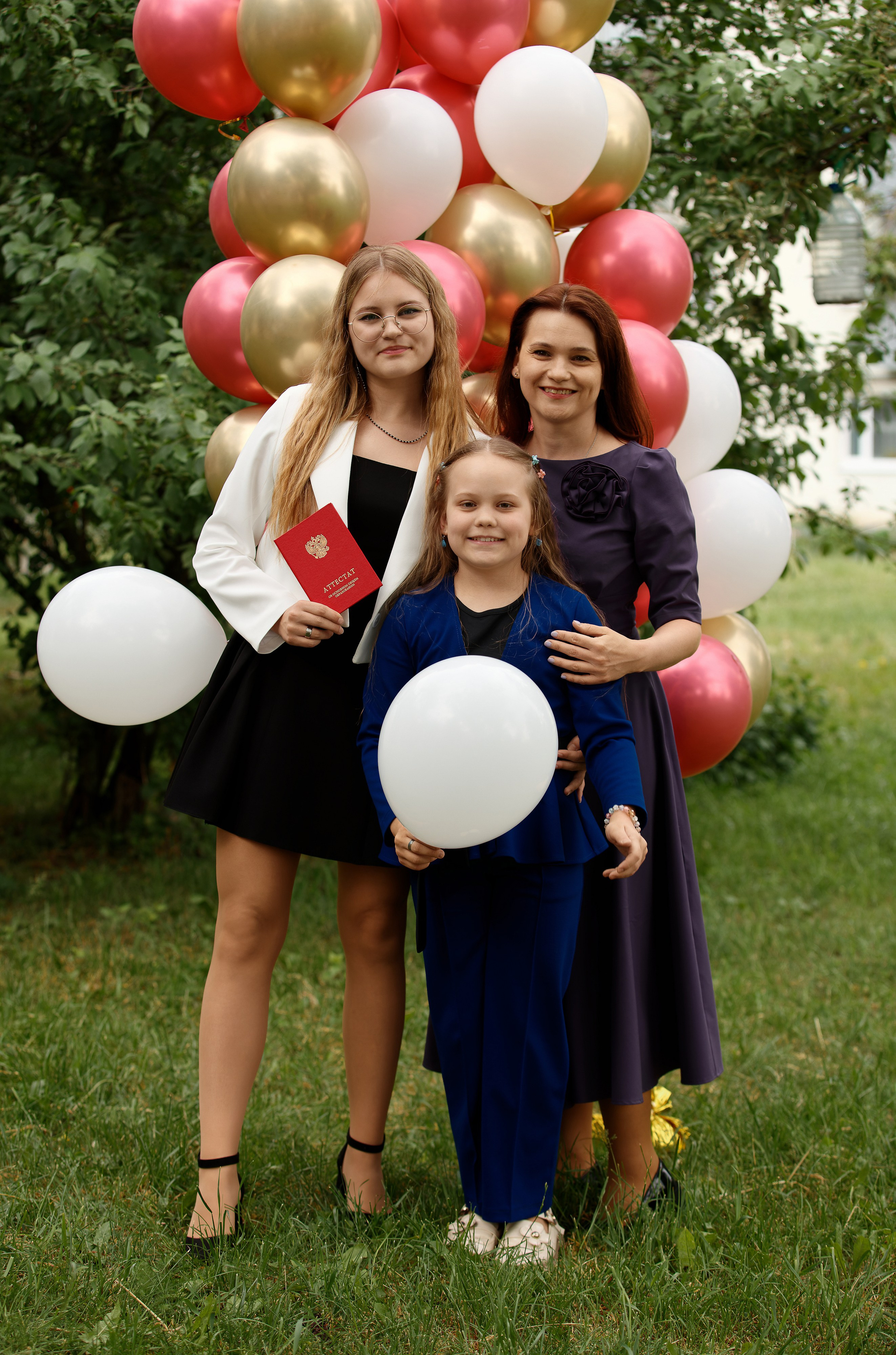 Вручение аттестатов Школа № 57. Семейный фотограф — Макс Белогрудов