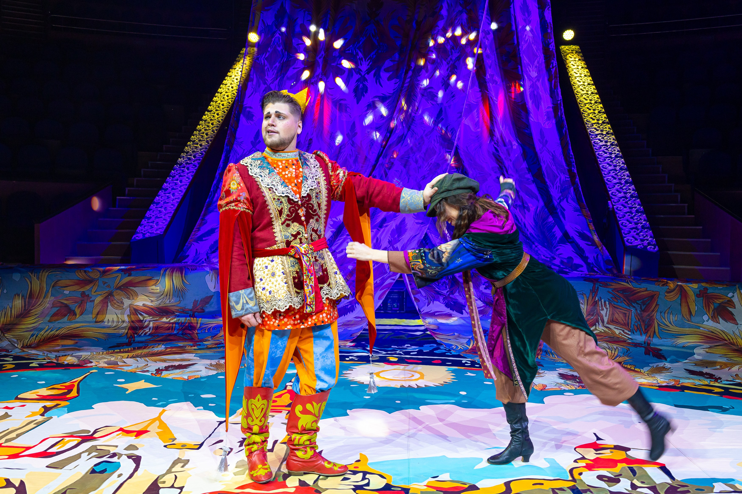 Цирк Жар Птица. Афиша. Семейный и Свадебный фотограф в Сочи