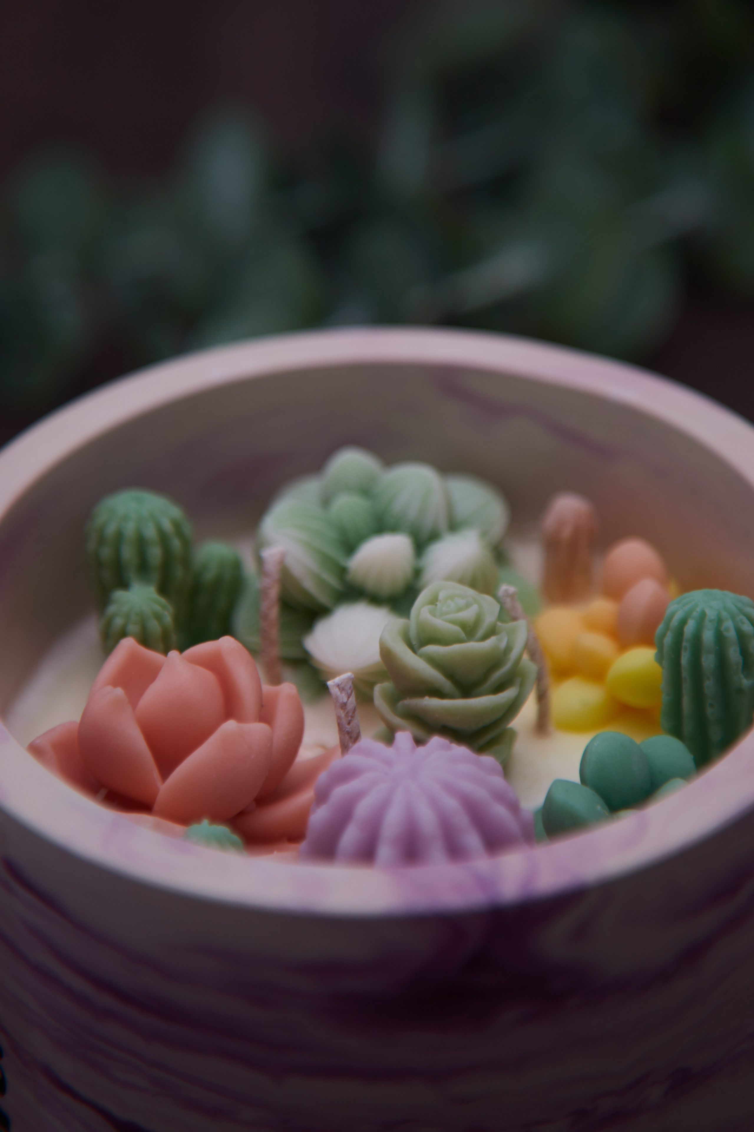 Фото набора свечей-цветов в коробке — каталог Ozon.