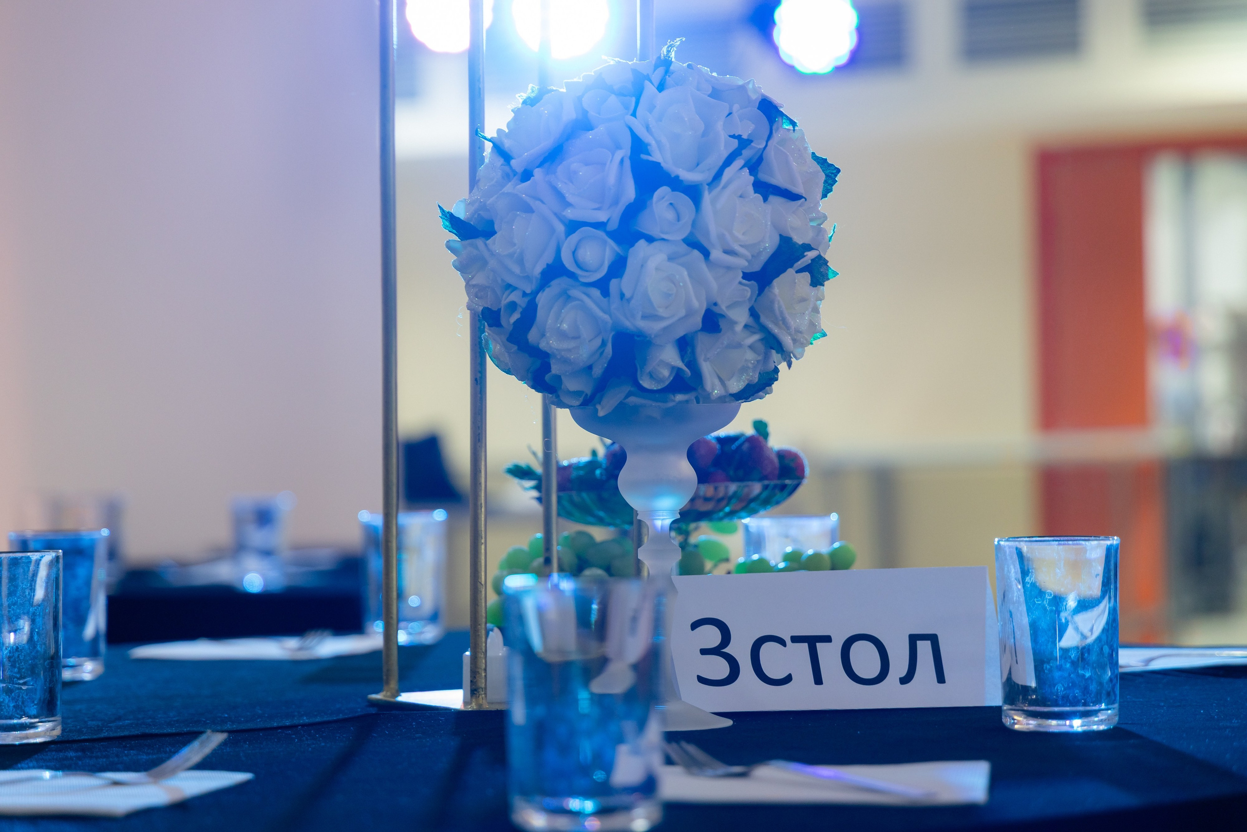 Школьный выпускной 2025 год в Минске, Беларуси. Свадебный фотограф в Минске/Беларуси Сергей Спиридонов