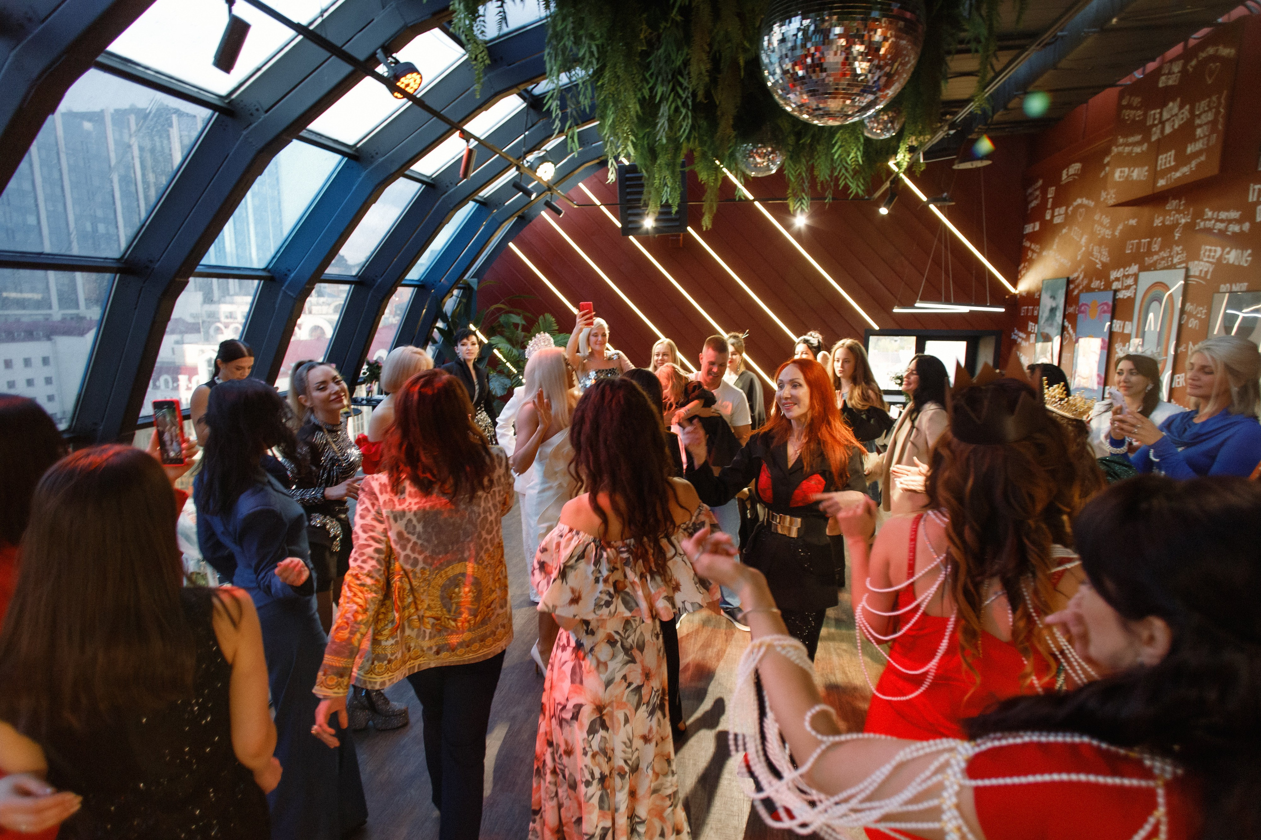 QUEEN KHV [12 ЛЕТ]. СВОИ. ФОТООТЧЕТЫ-СОБЫТИЯ-МЕСТА