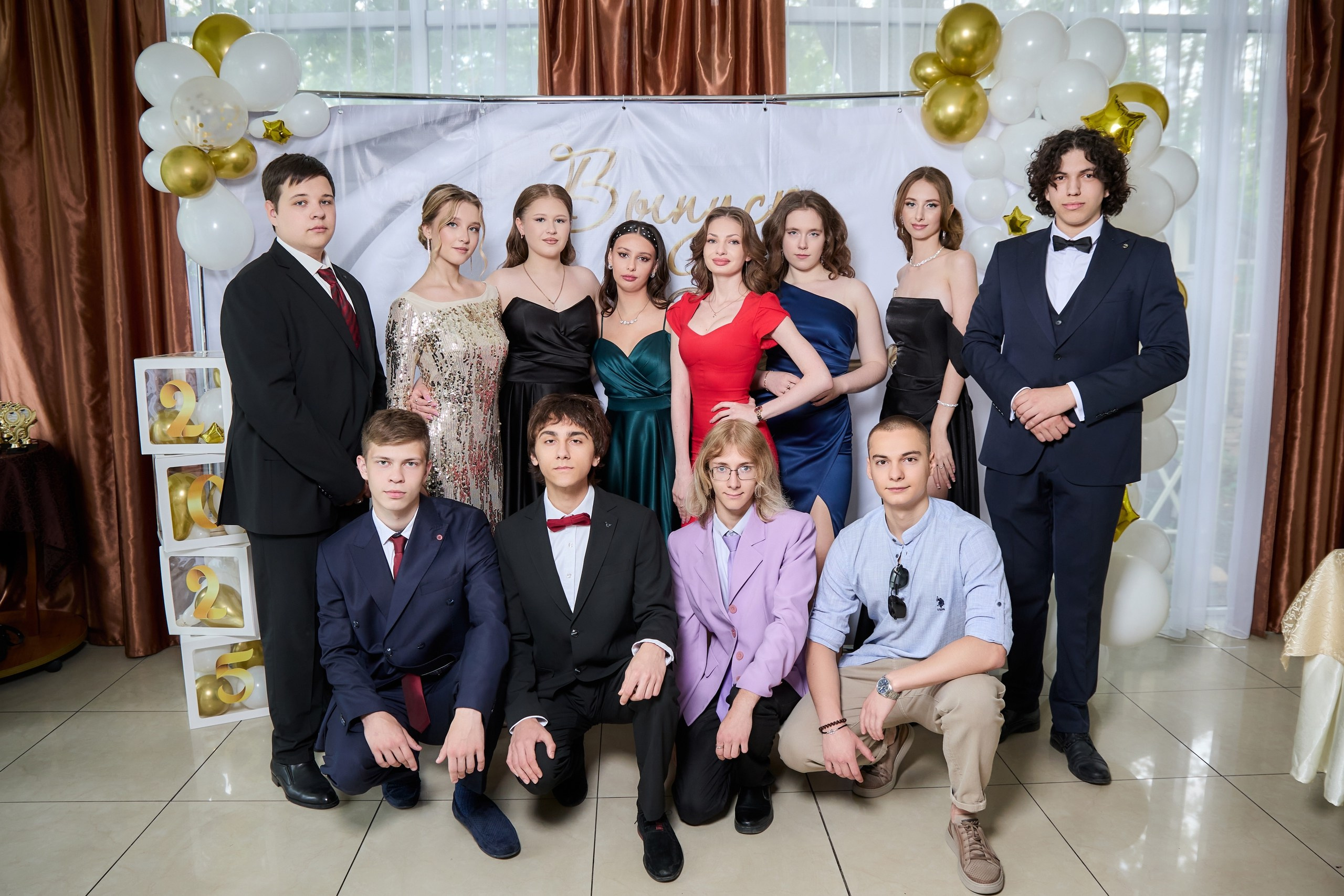 ШКОЛЬНИКИ. ВЫПУСКНОЙ. «КАСПИЙ». Фотограф Татаринов Андрей (Донецк / Макеевка)