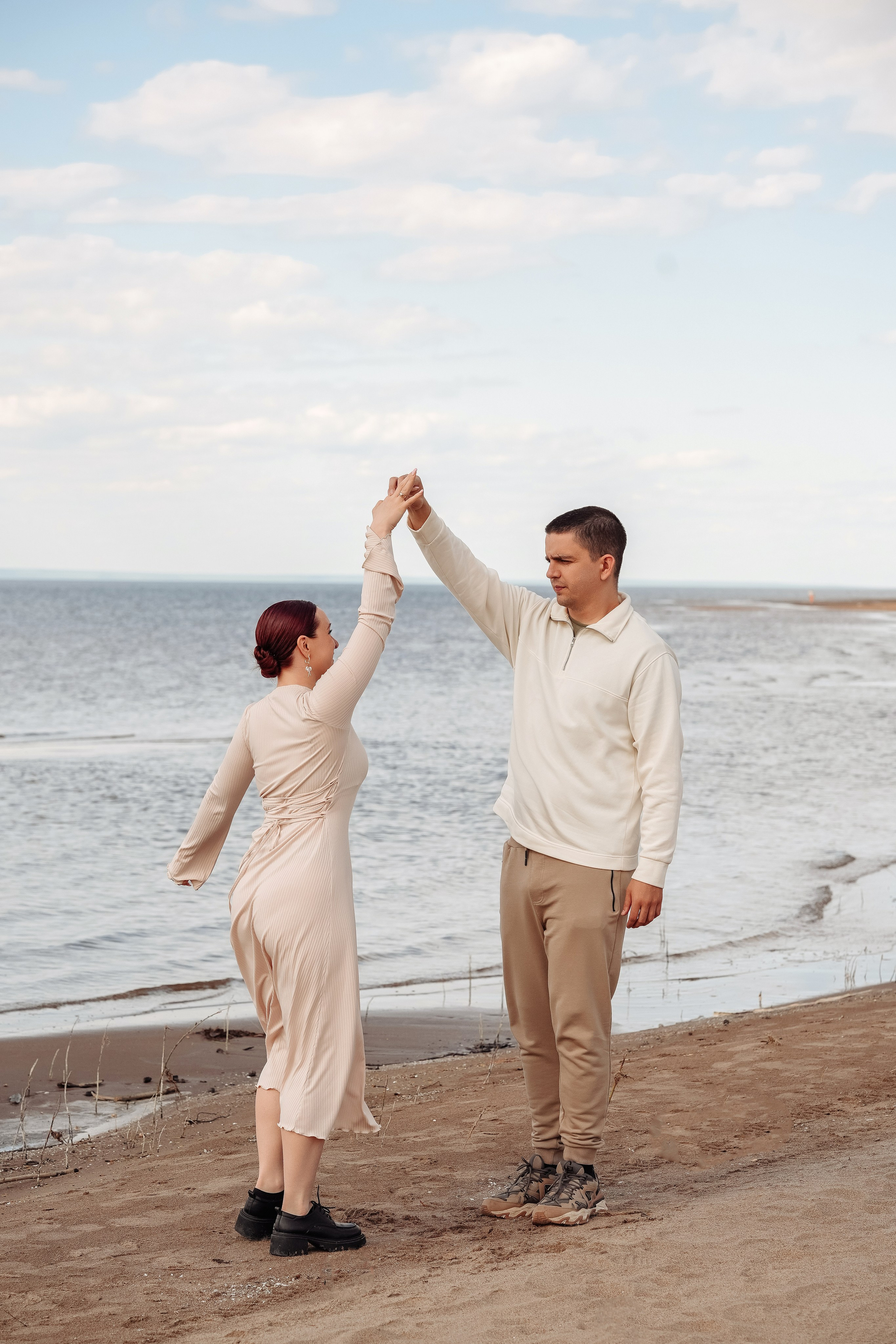 Берег Волги. Семейный и свадебный фотограф в Ульяновске Арина Авдеева