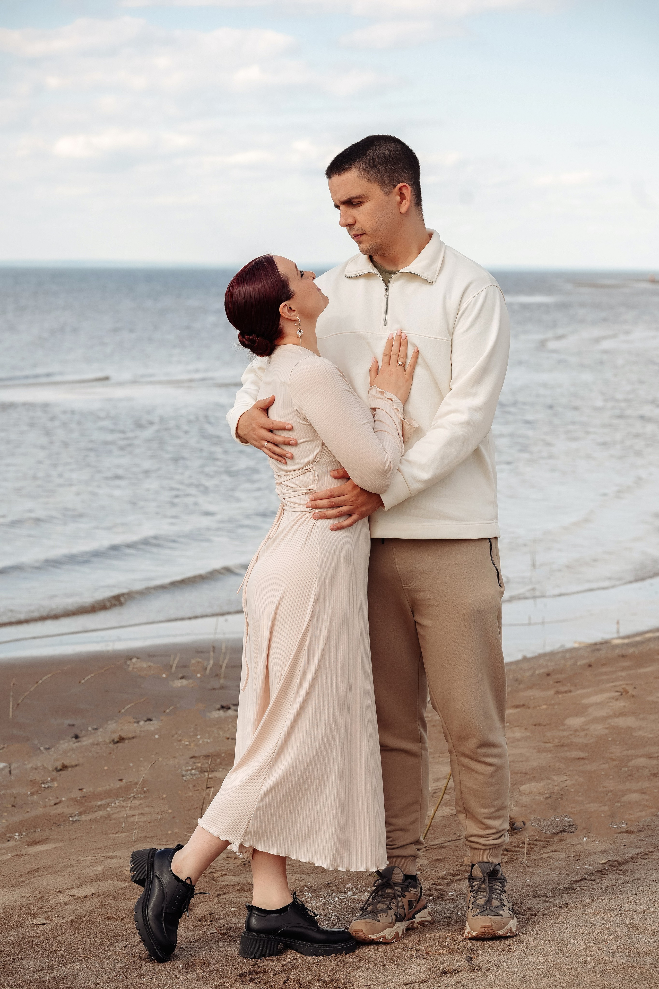 Берег Волги. Семейный и свадебный фотограф в Ульяновске Арина Авдеева