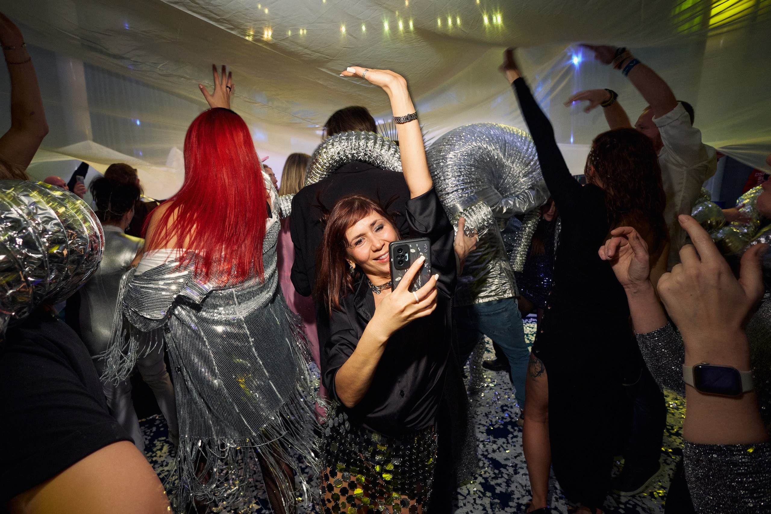 Космический новый год / K-Holding. Другой взгляд на фотографию