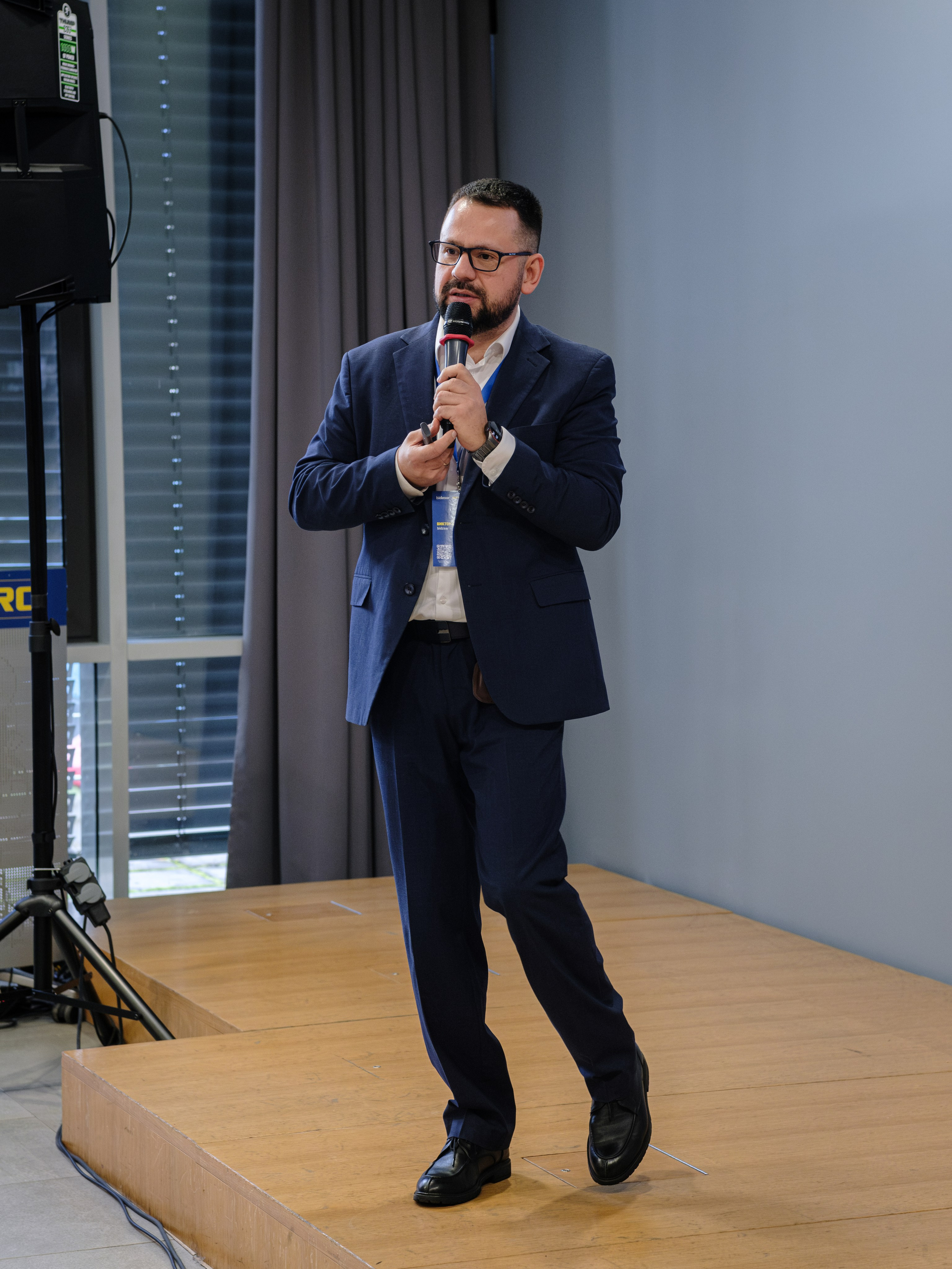 METRO. Репортажный и портретный фотограф в Москве Илья Спиридонов