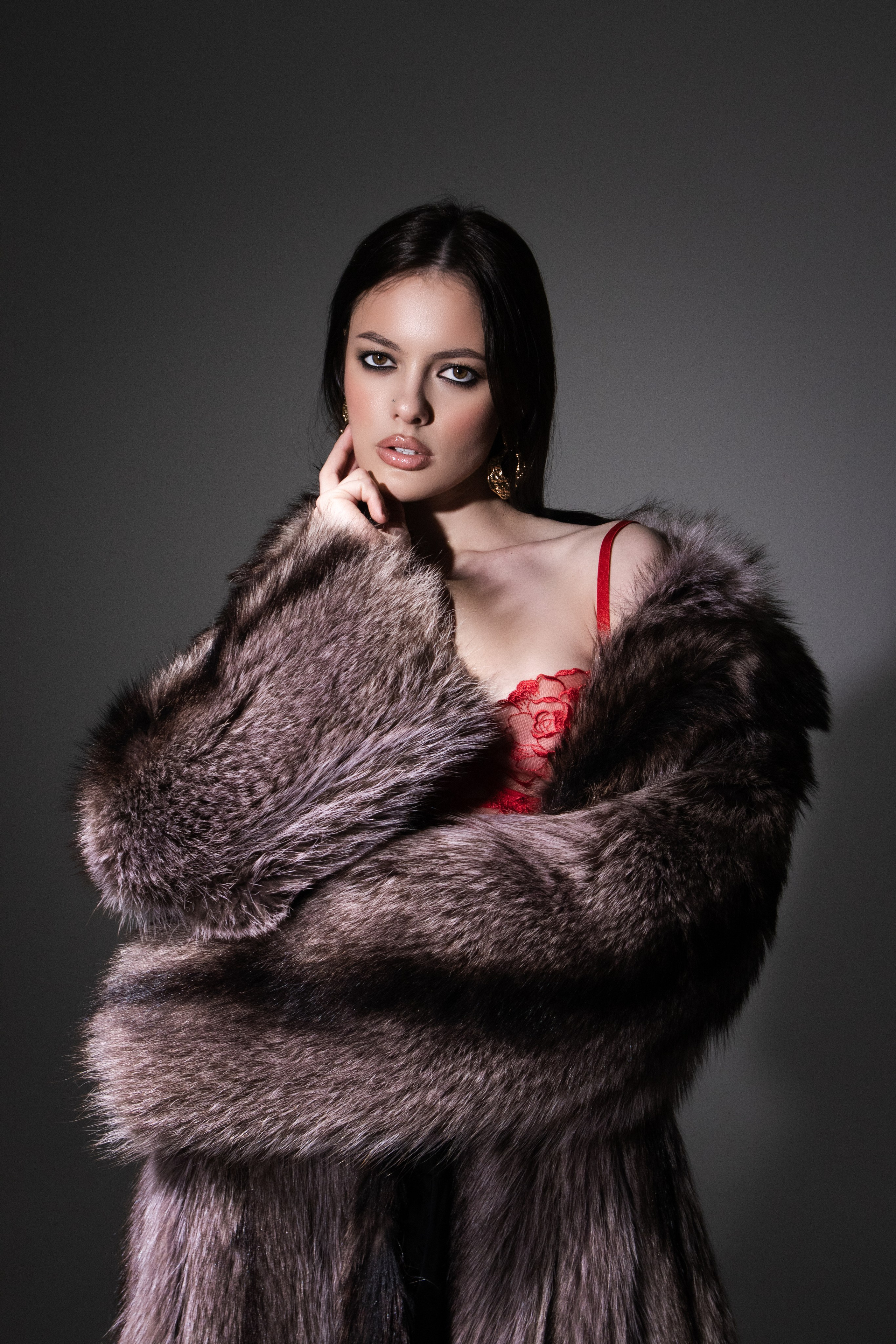 Лиза Съёмка в студии. Фотограф Новосибирск Анастасия Головерова